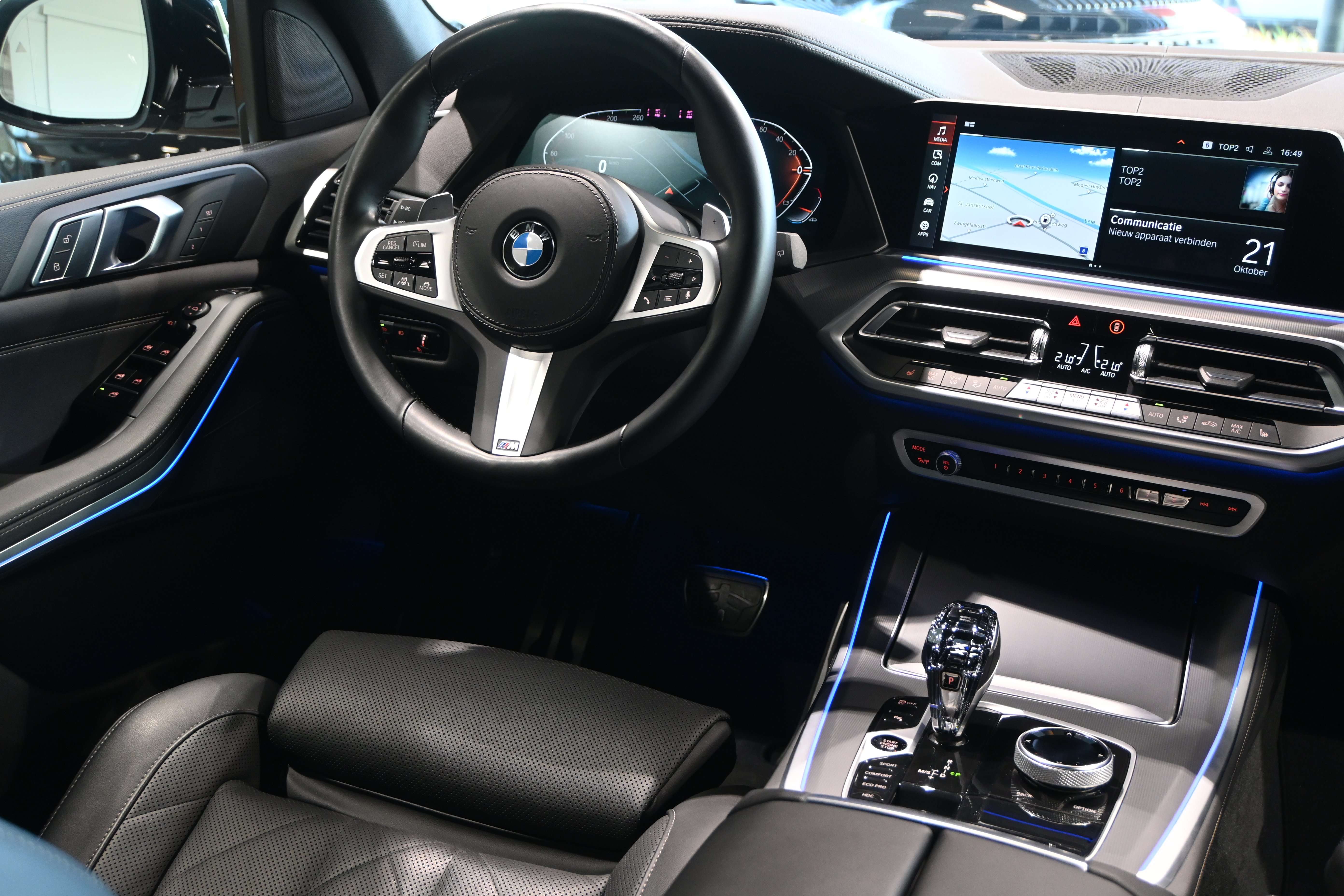 BMW X5 xDrive 30d M-Pack*LASER/LEDER/HUD/ACC/TREKHAAK/DAB