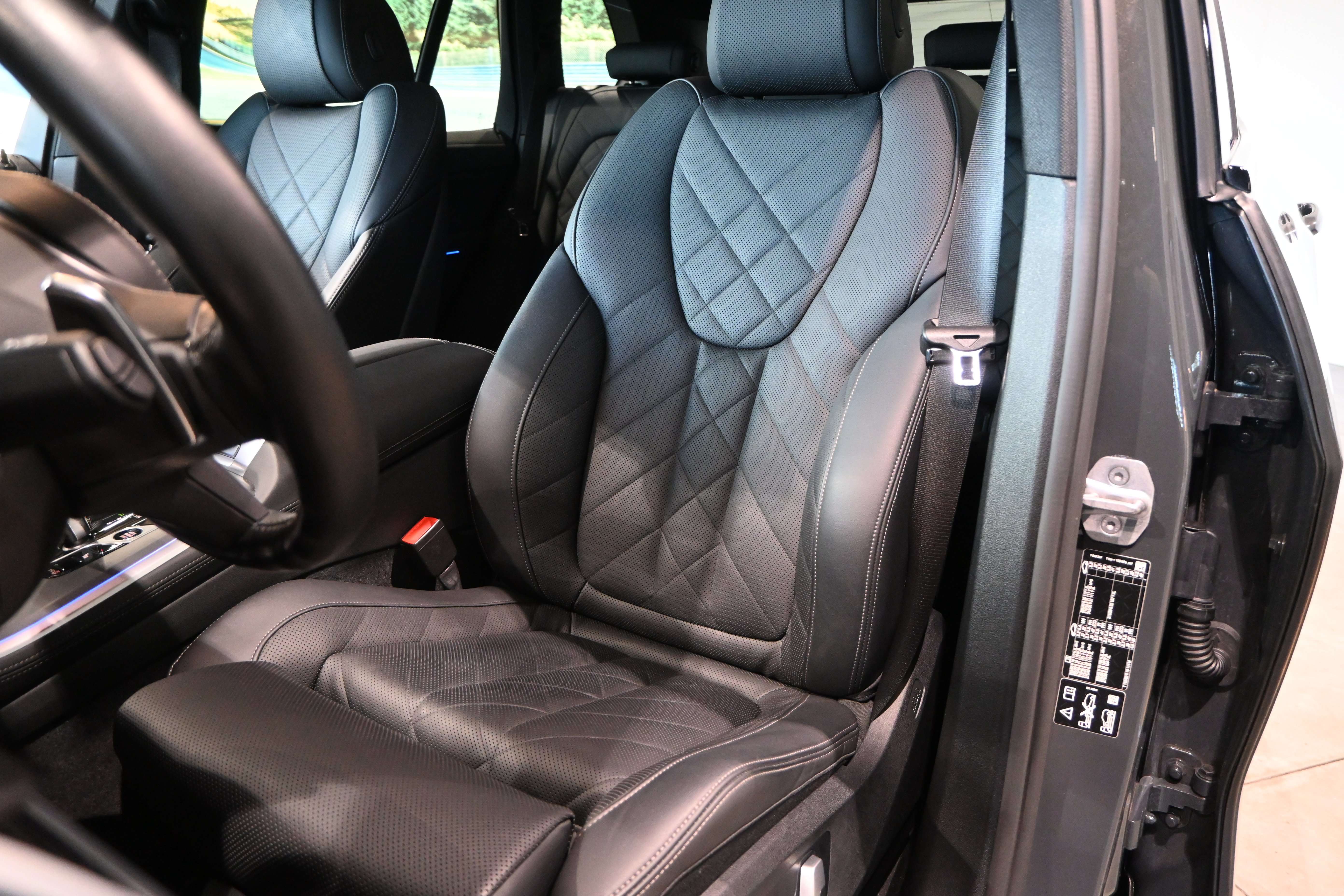 BMW X5 xDrive 30d M-Pack*LASER/LEDER/HUD/ACC/TREKHAAK/DAB