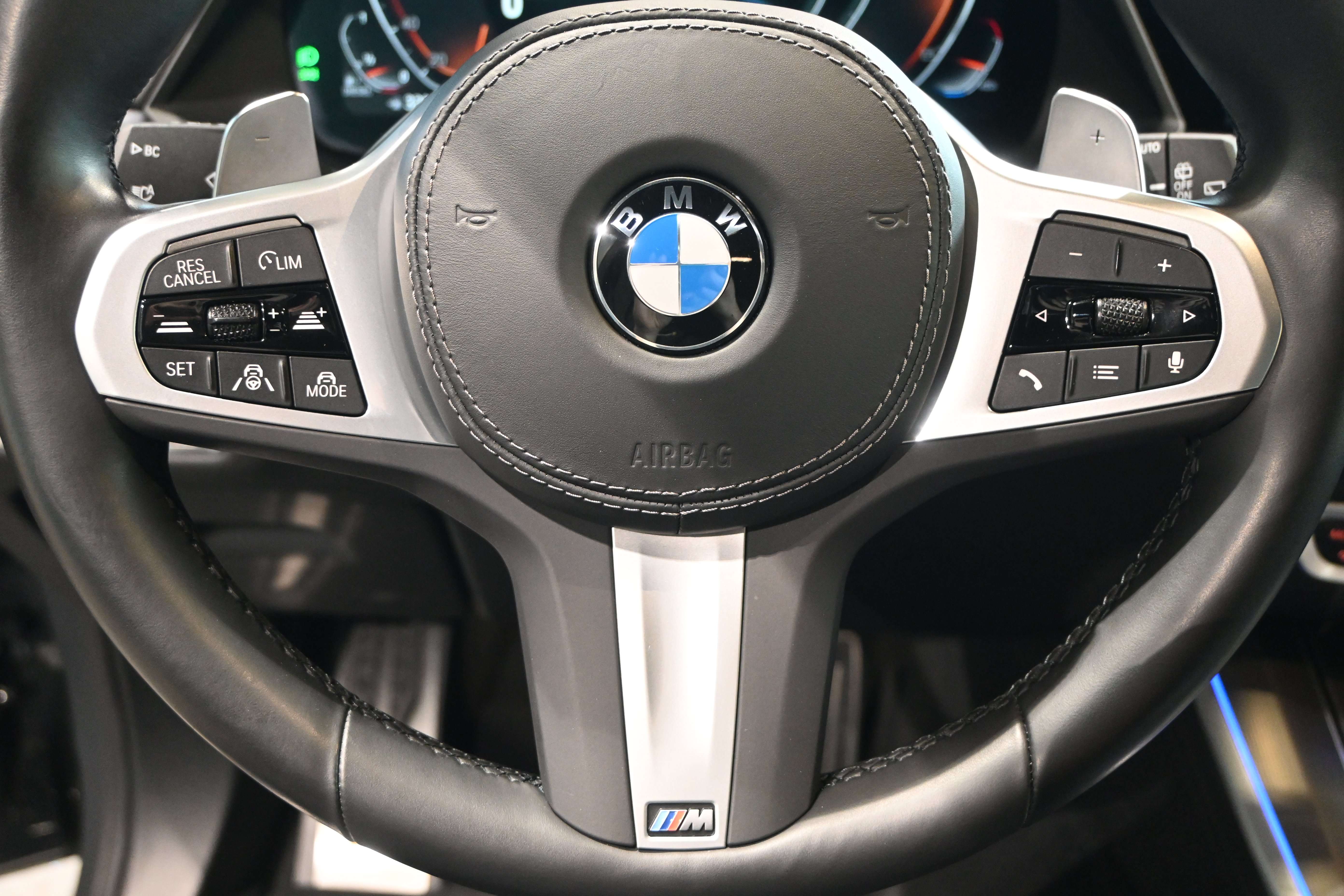 BMW X5 xDrive 30d M-Pack*LASER/LEDER/HUD/ACC/TREKHAAK/DAB