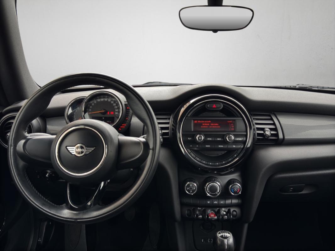 Mini Cabriolet F57 Cabriolet Cooper 136 ch Finition Red Hot Chili
