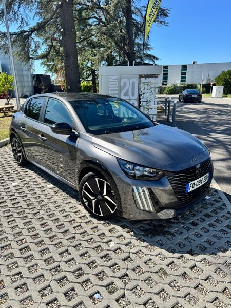 Peugeot 208 II 1.2 PURETECH 100 S&amp;S GT PACK
