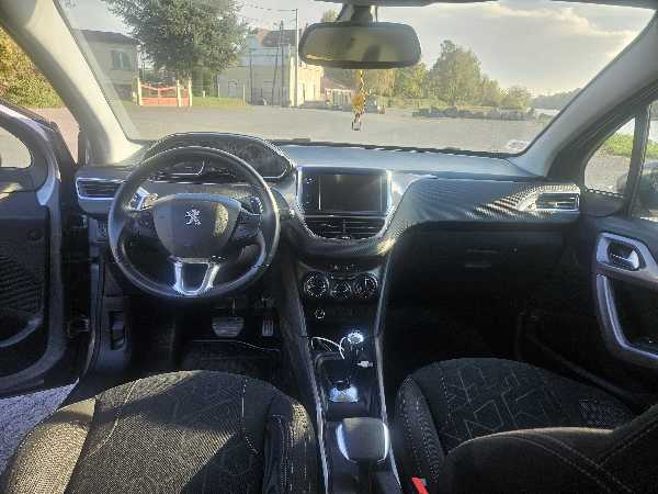 Peugeot 2008 Peugeot 2008 finition active