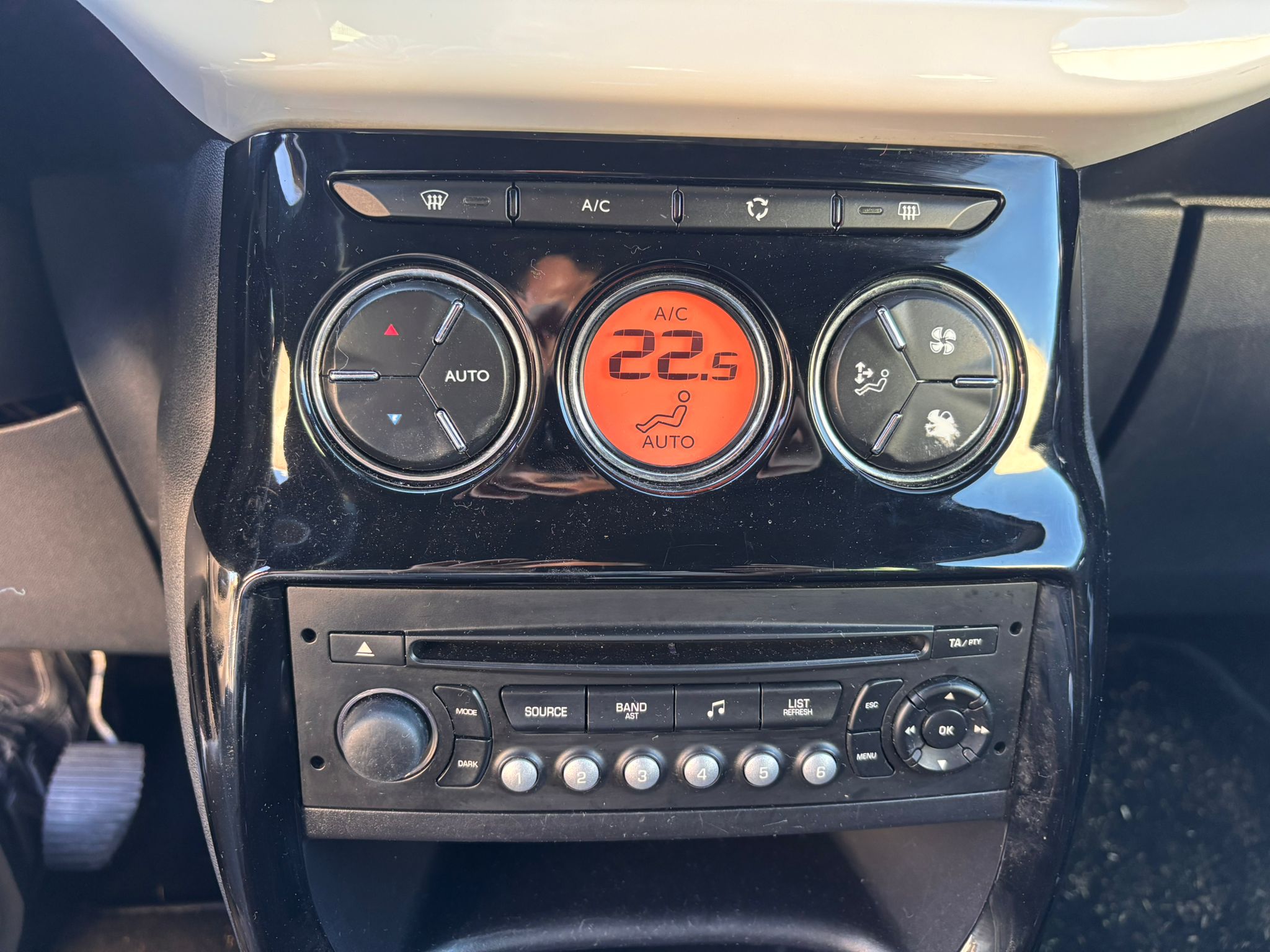 Citroen Ds3 1.6 E-HDI 90 AIRDREAM SO CHIC