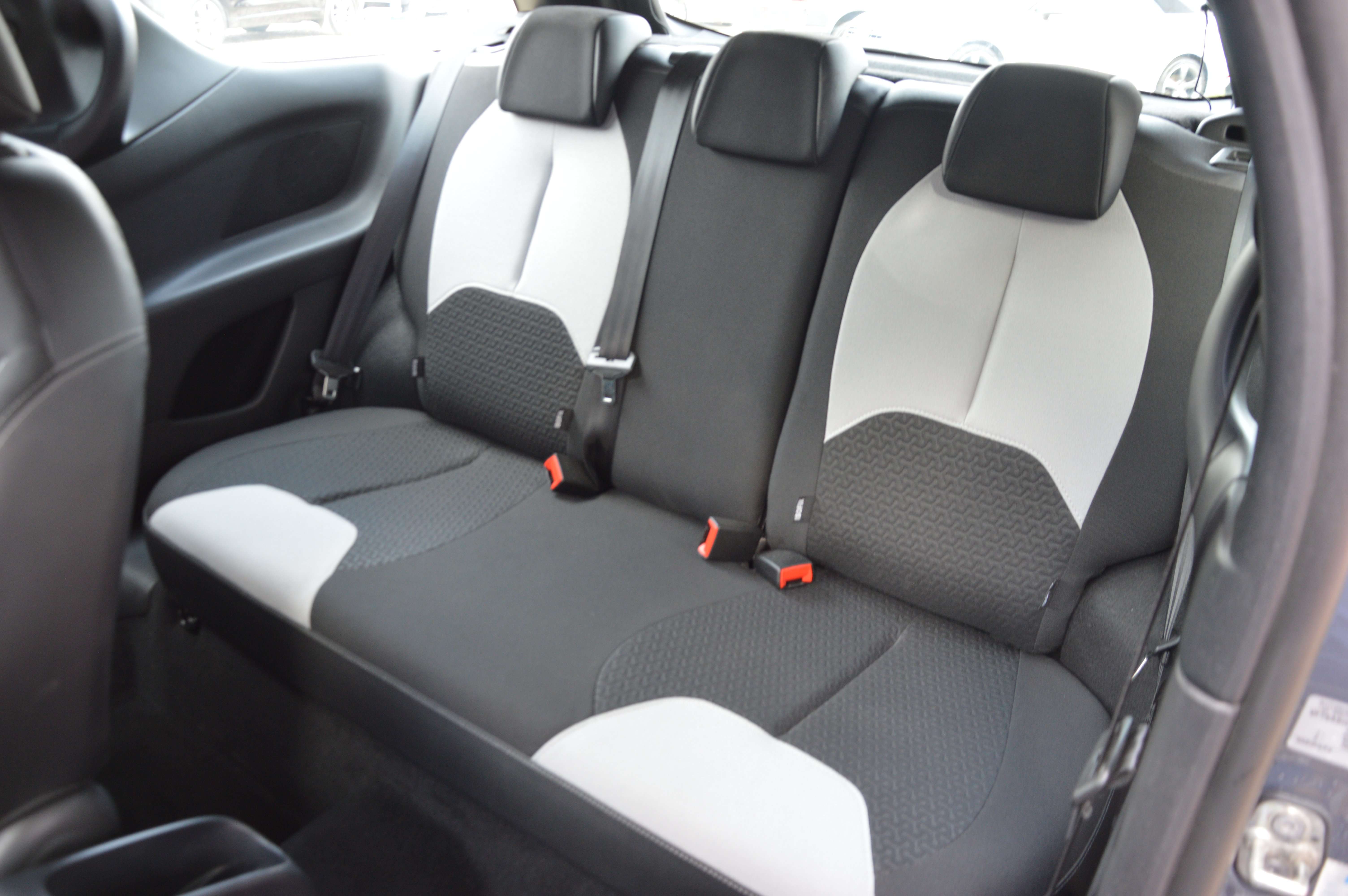 Citroen DS3 1.4e-HDi Chic BOITE AUT CAM CLIM CRUIS 35.038KM