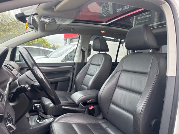 Volkswagen Touran II 1.6 TDI 105 TOIT PANO 5CV BLUEMOTION TECHNOLOGY BUSINESS