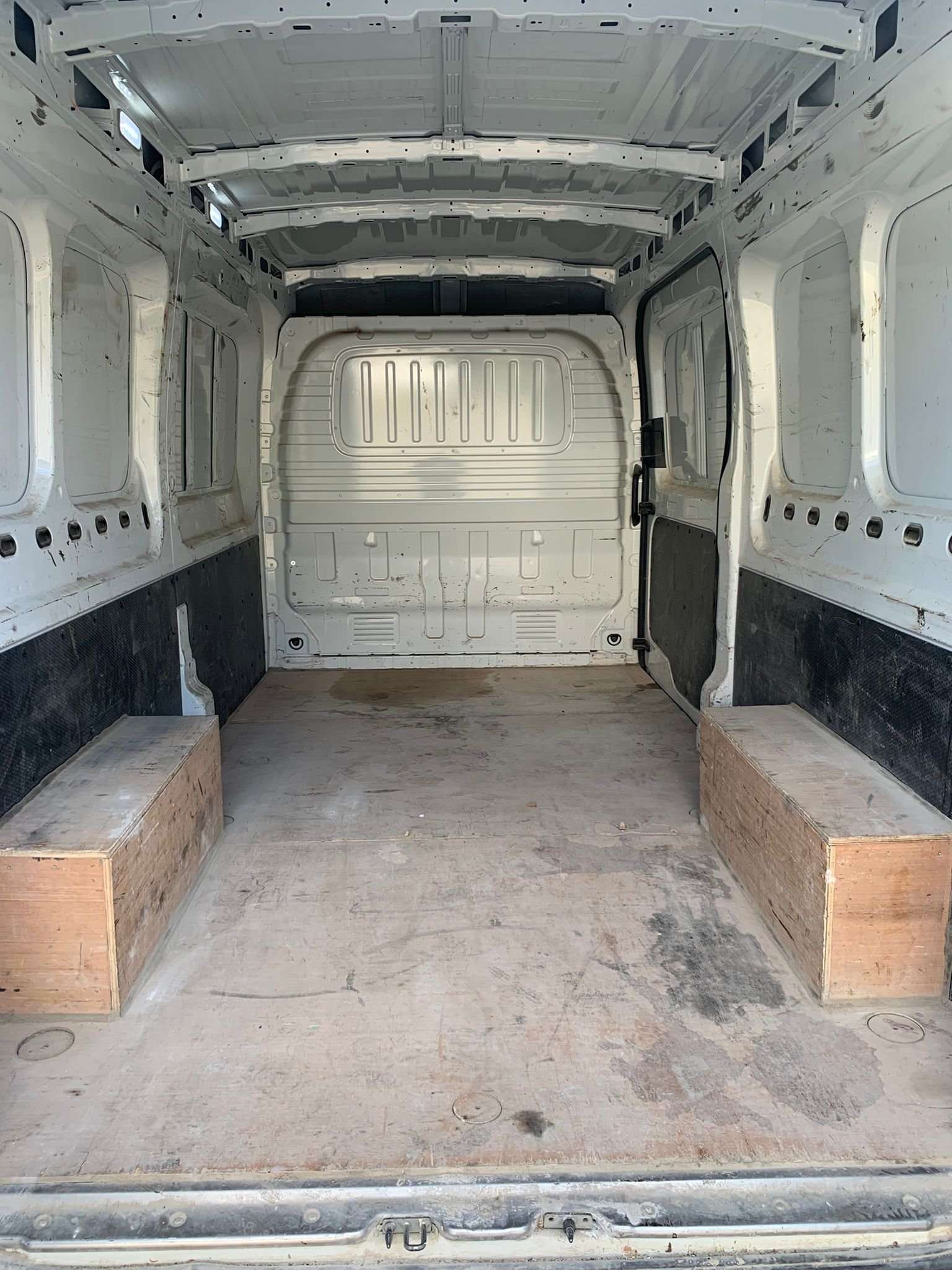 Maxus Deliver 9 MAXUS DELIVER 9 L2H2