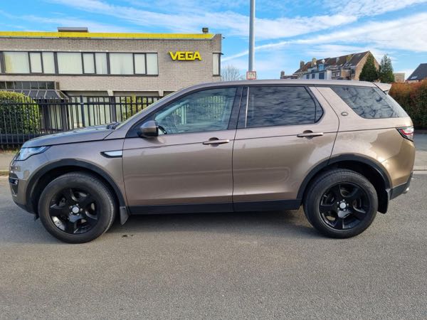 Land Rover Discovery Sport (2) 2.0 D150