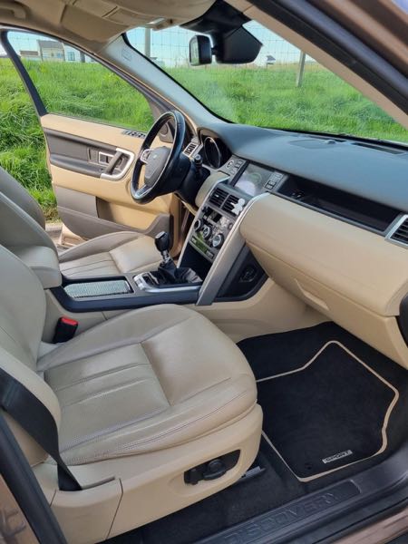 Land Rover Discovery Sport (2) 2.0 D150