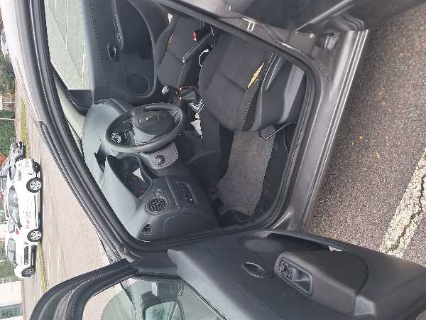 Renault Clio III (2) 1.5 DCI 75 YAHOO! 5P ECO2