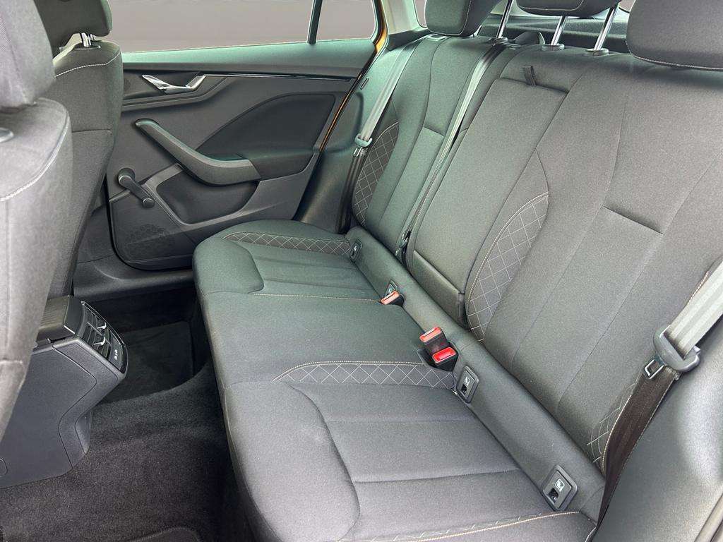 Skoda Kamiq Kamiq Clever 1,0 TSI 70 kW 5-speed mech.