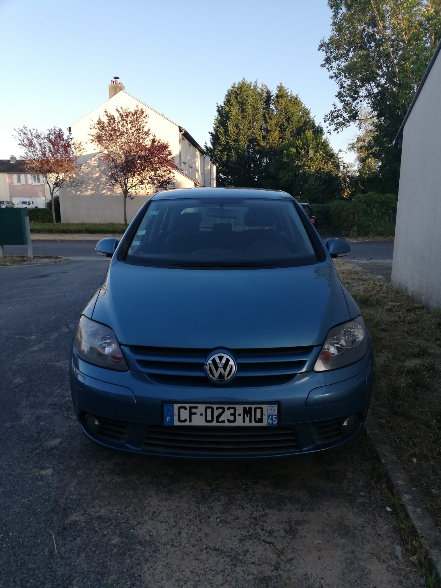 Volkswagen Golf Plus (2) 2.0 TDI 140 ch confort 5p