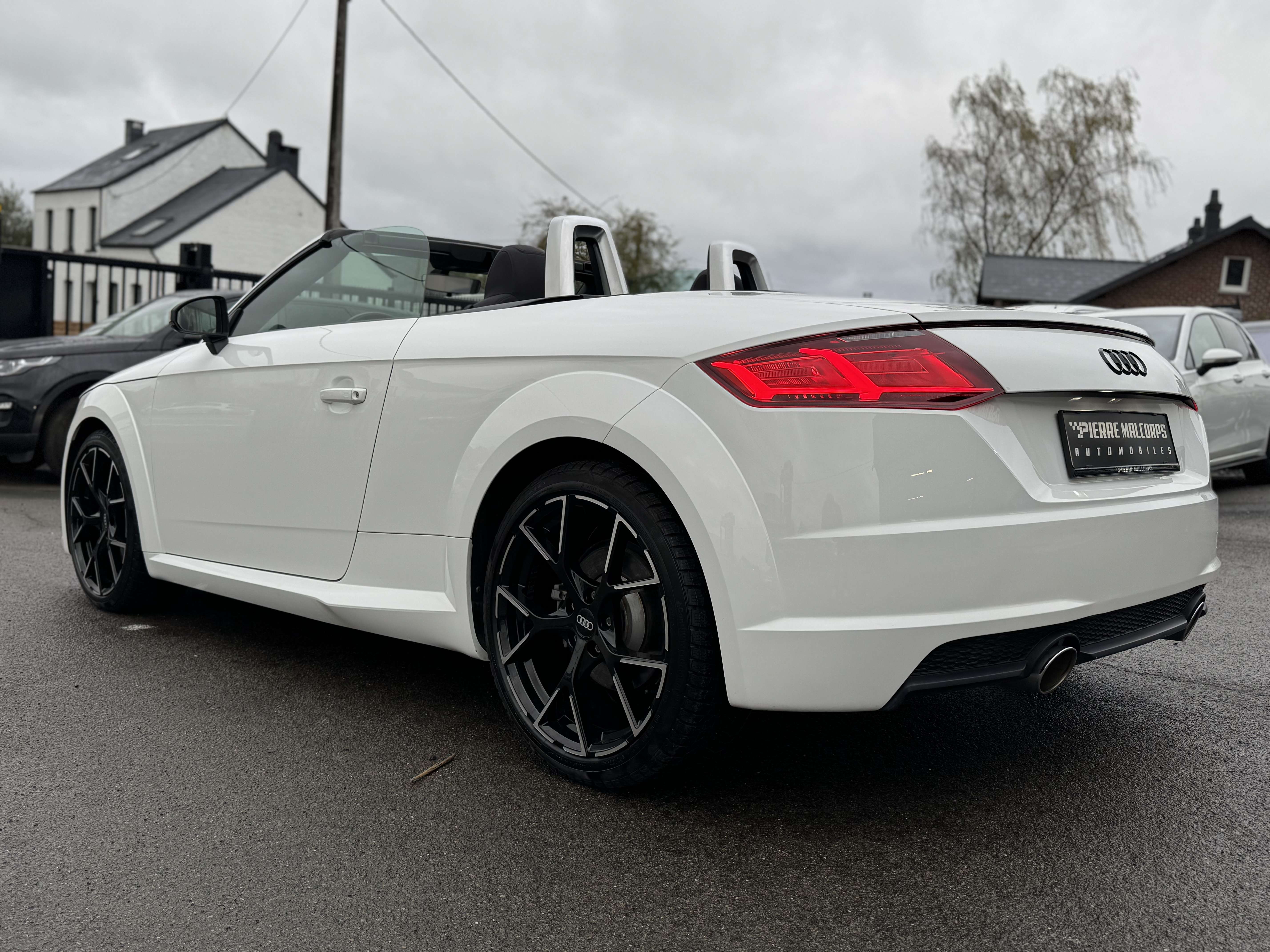 Audi TT Roadster 40 TFSI S tronic / NAV / LED / 19" / CLIM