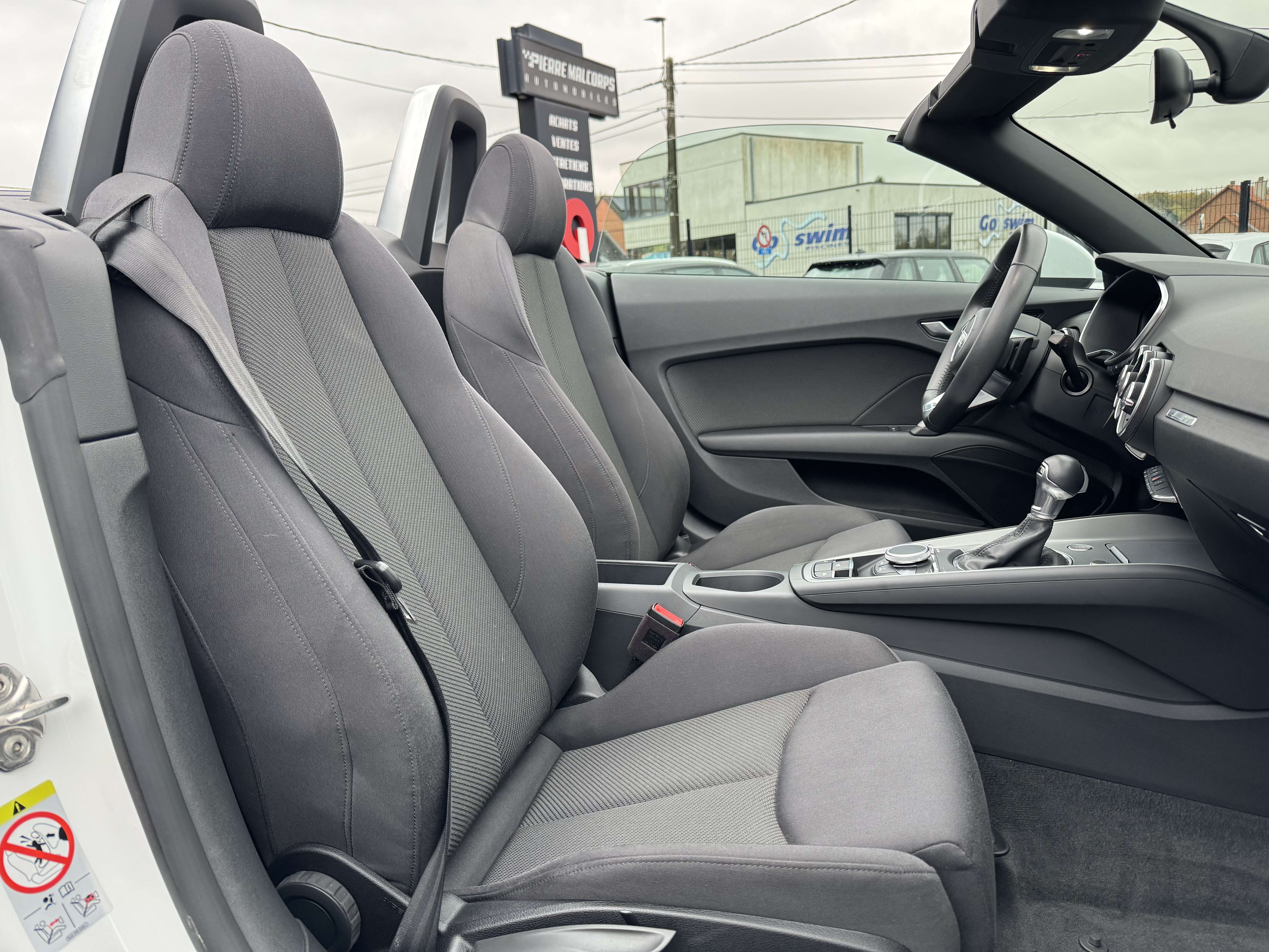 Audi TT Roadster 40 TFSI S tronic / NAV / LED / 19" / CLIM