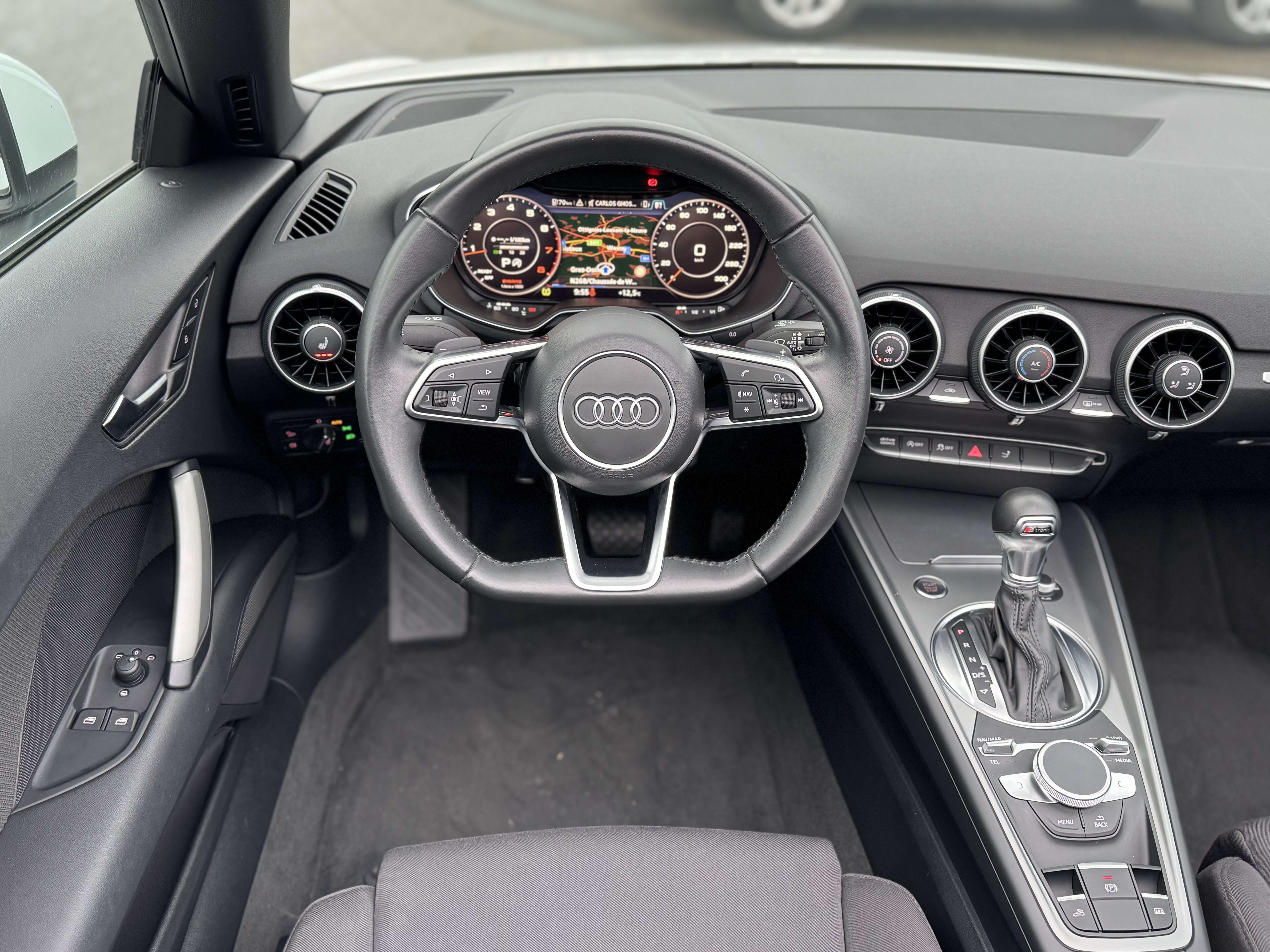 Audi TT Roadster 40 TFSI S tronic / NAV / LED / 19" / CLIM