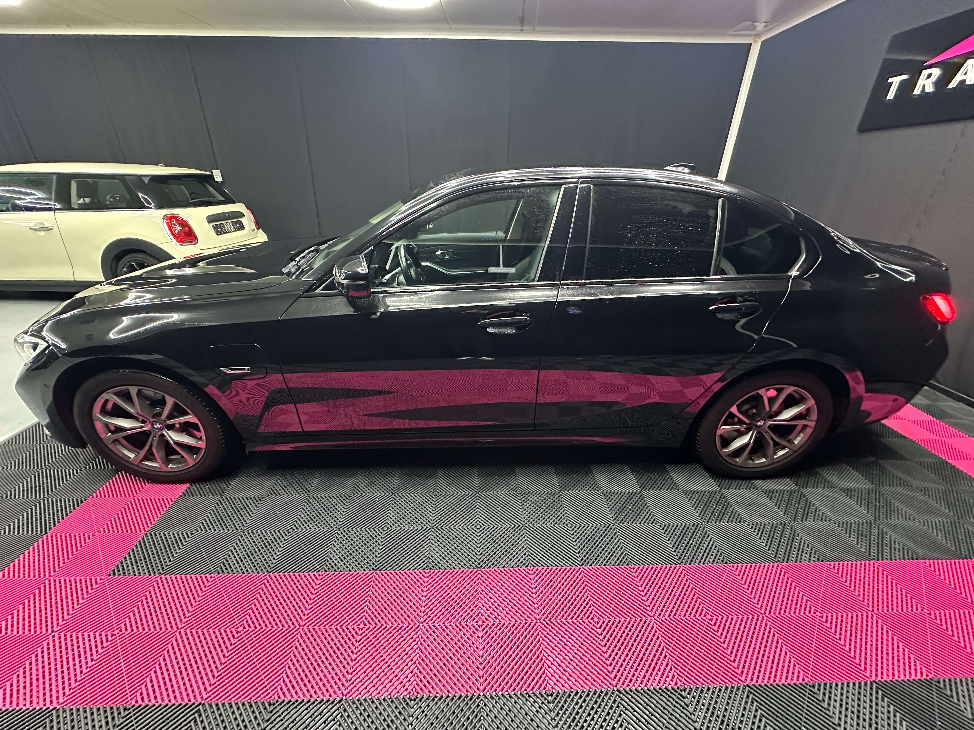 BMW 320 CARNET BMW / PACK SPORT / LASER / GARANTIE 12 MOIS