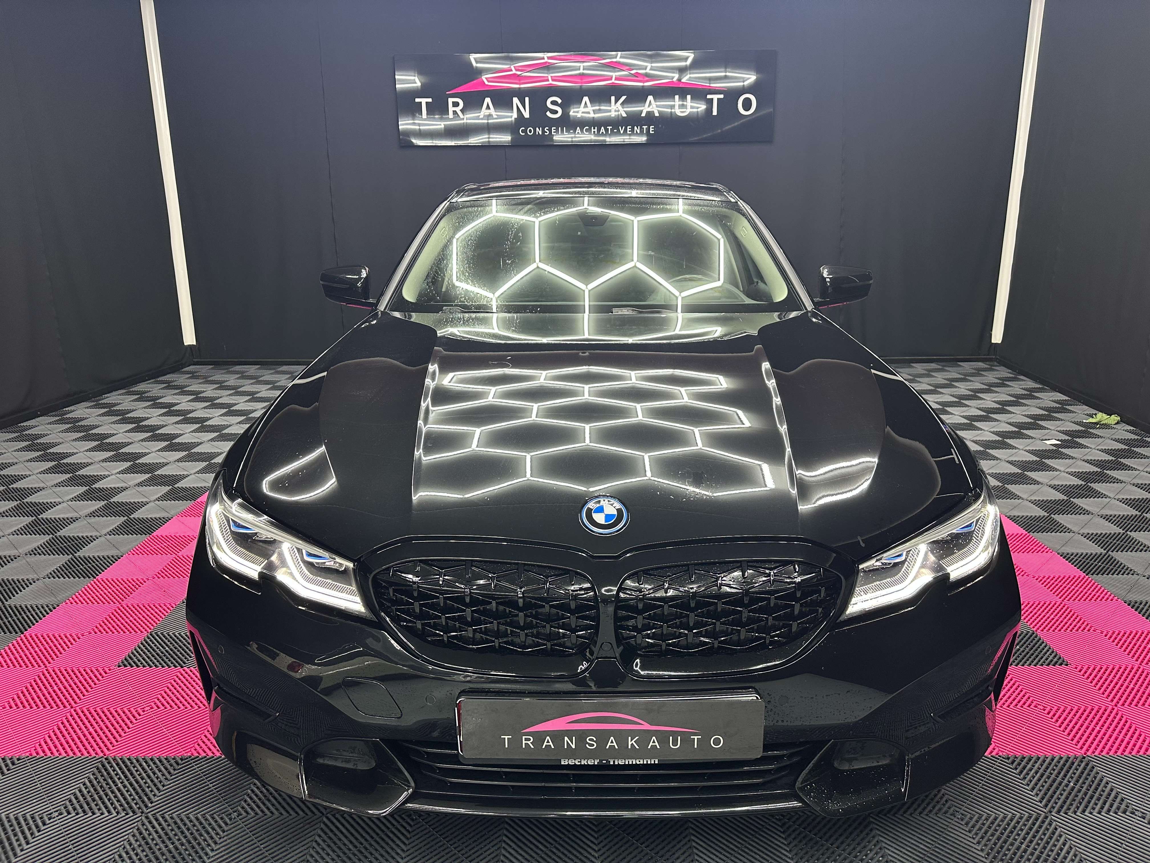 BMW 320 CARNET BMW / PACK SPORT / LASER / GARANTIE 12 MOIS