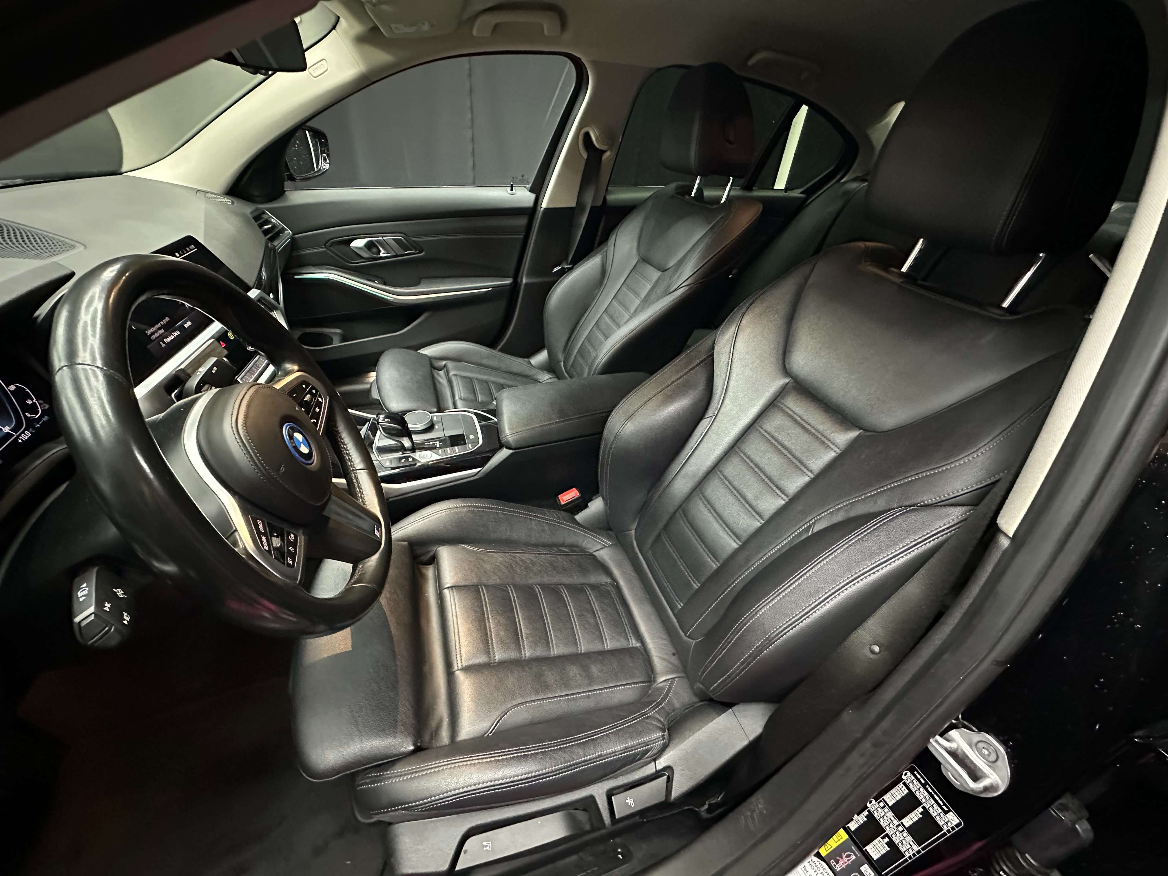 BMW 320 CARNET BMW / PACK SPORT / LASER / GARANTIE 12 MOIS
