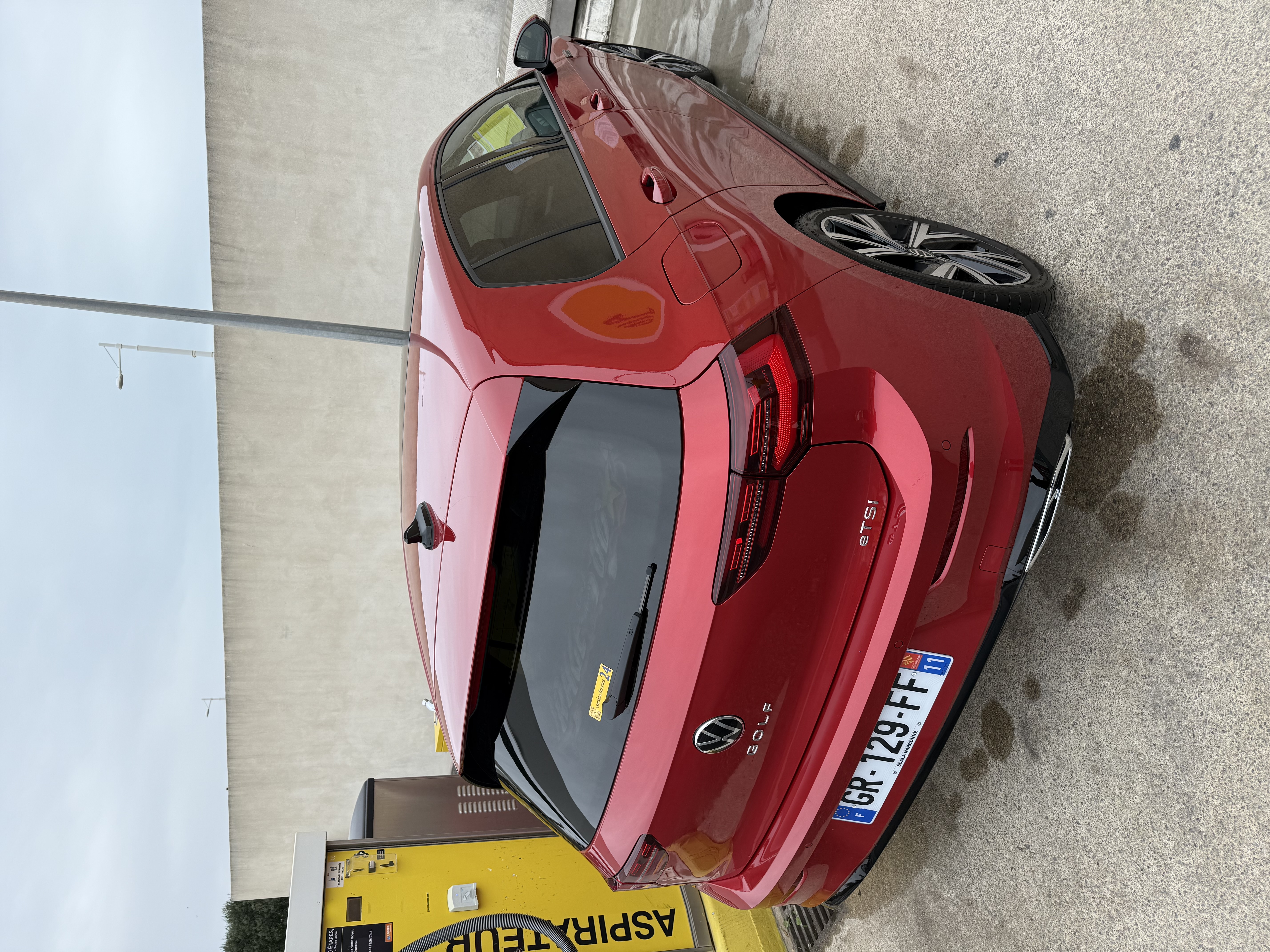 Volkswagen Golf VIII 1.5 ETSI OPF 150 R-LINE DSG7