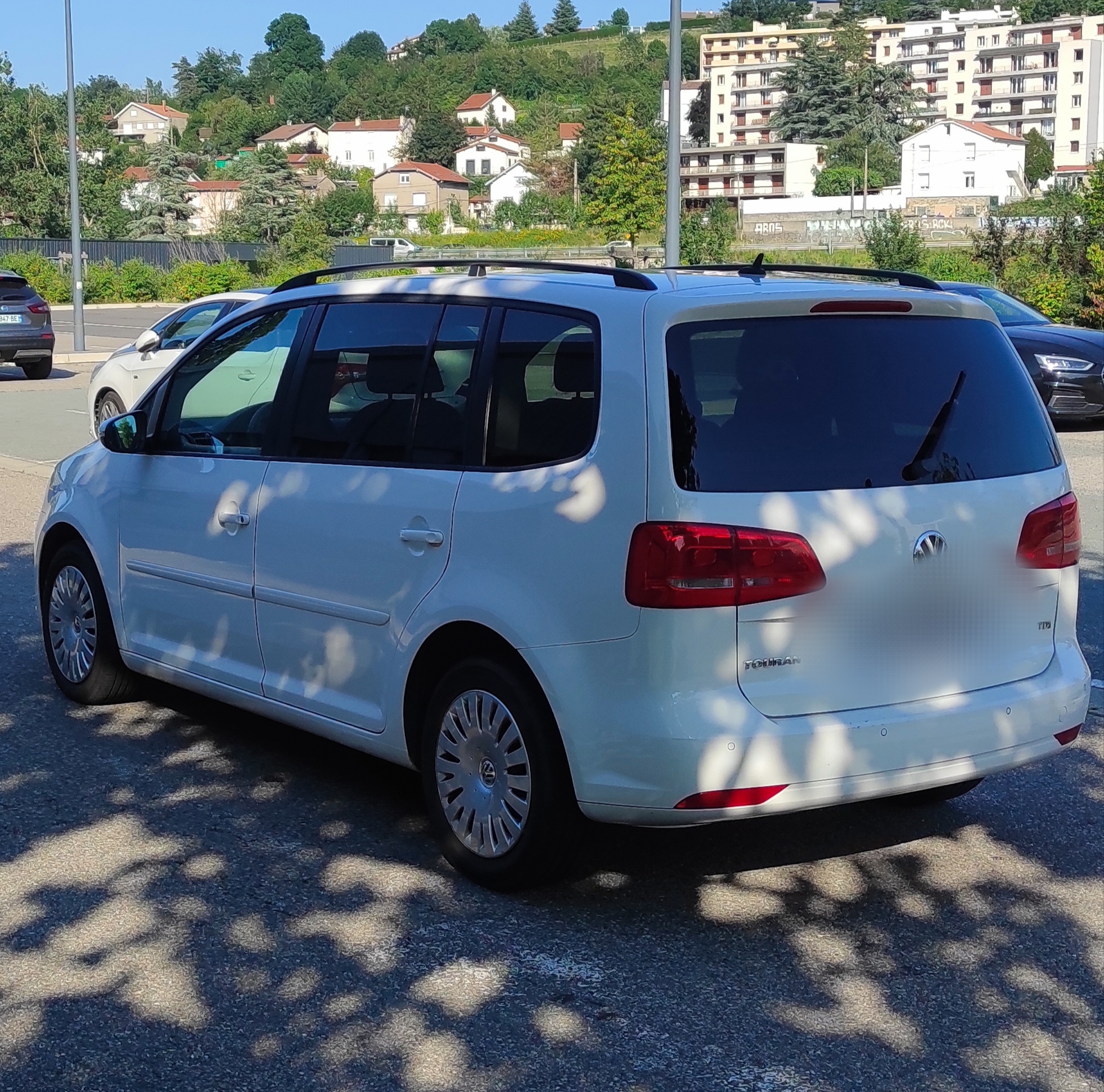 Volkswagen Touran 7 places 1.6 TDi 105 CH version confortline