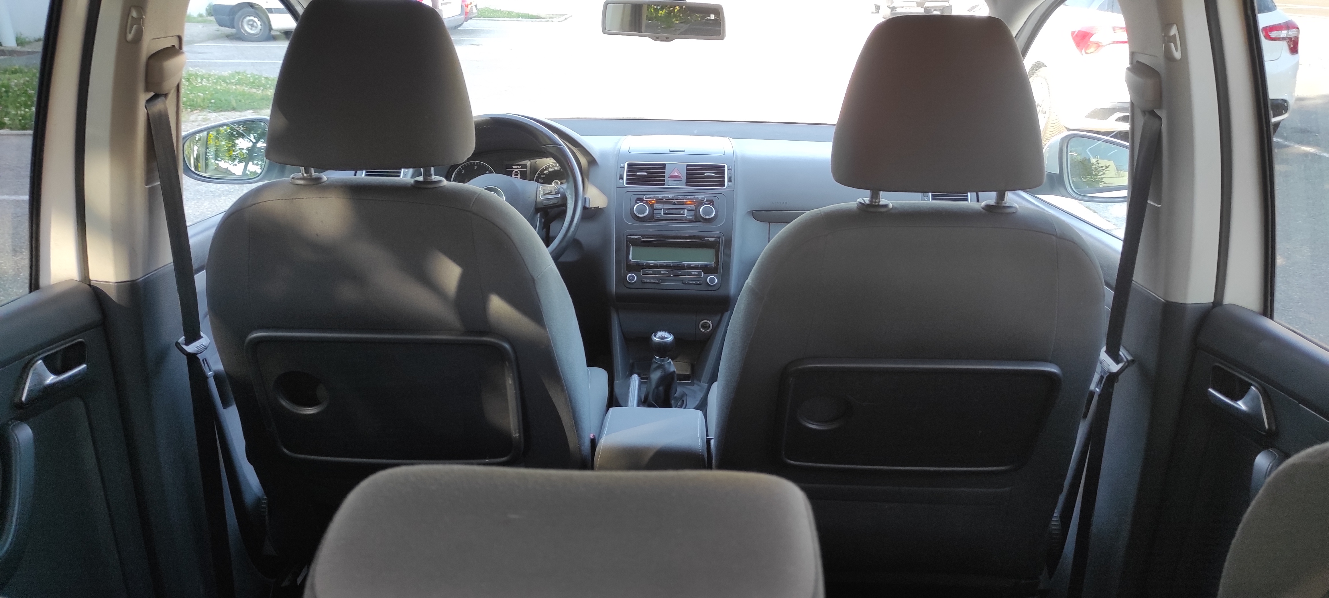 Volkswagen Touran 7 places 1.6 TDi 105 CH version confortline