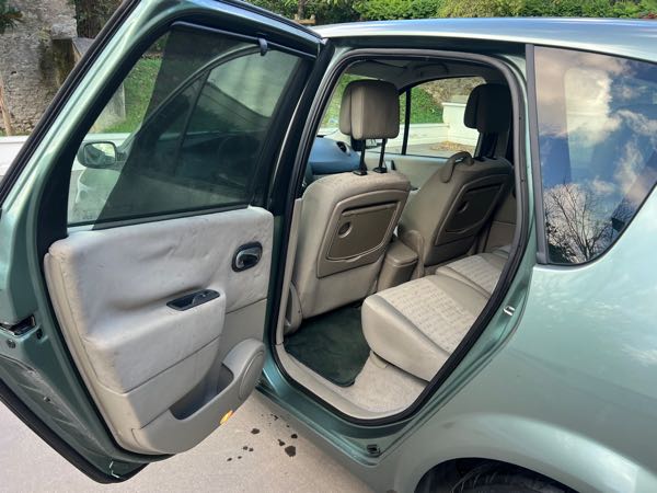 Renault Scenic II 1.9 DCI 120 LUXE DYNAMIQUE