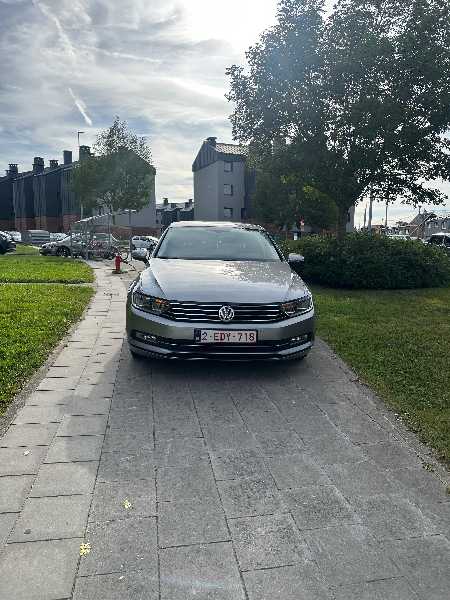 Volkswagen Passat VIII 1.6 TDI 120 BLUEMOTION TECHNOLOGY CONFORTLINE