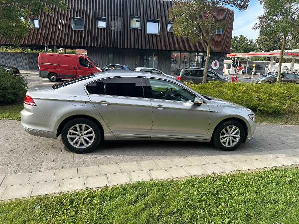Volkswagen Passat VIII 1.6 TDI 120 BLUEMOTION TECHNOLOGY CONFORTLINE