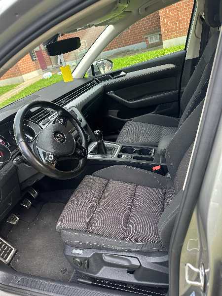 Volkswagen Passat VIII 1.6 TDI 120 BLUEMOTION TECHNOLOGY CONFORTLINE