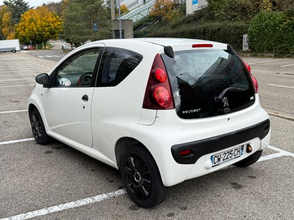 Peugeot 107 (3) 1.0 12V 68 ACCESS 3P