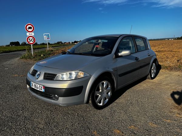Renault Megane II (2) 1.6 16V 115 AUTHENTIQUE 4P