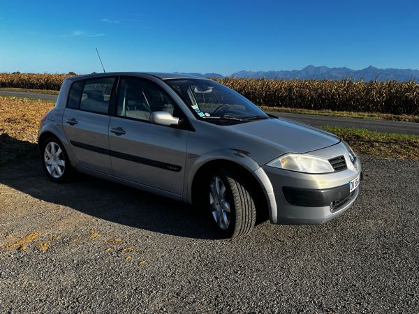 Renault Megane II (2) 1.6 16V 115 AUTHENTIQUE 4P
