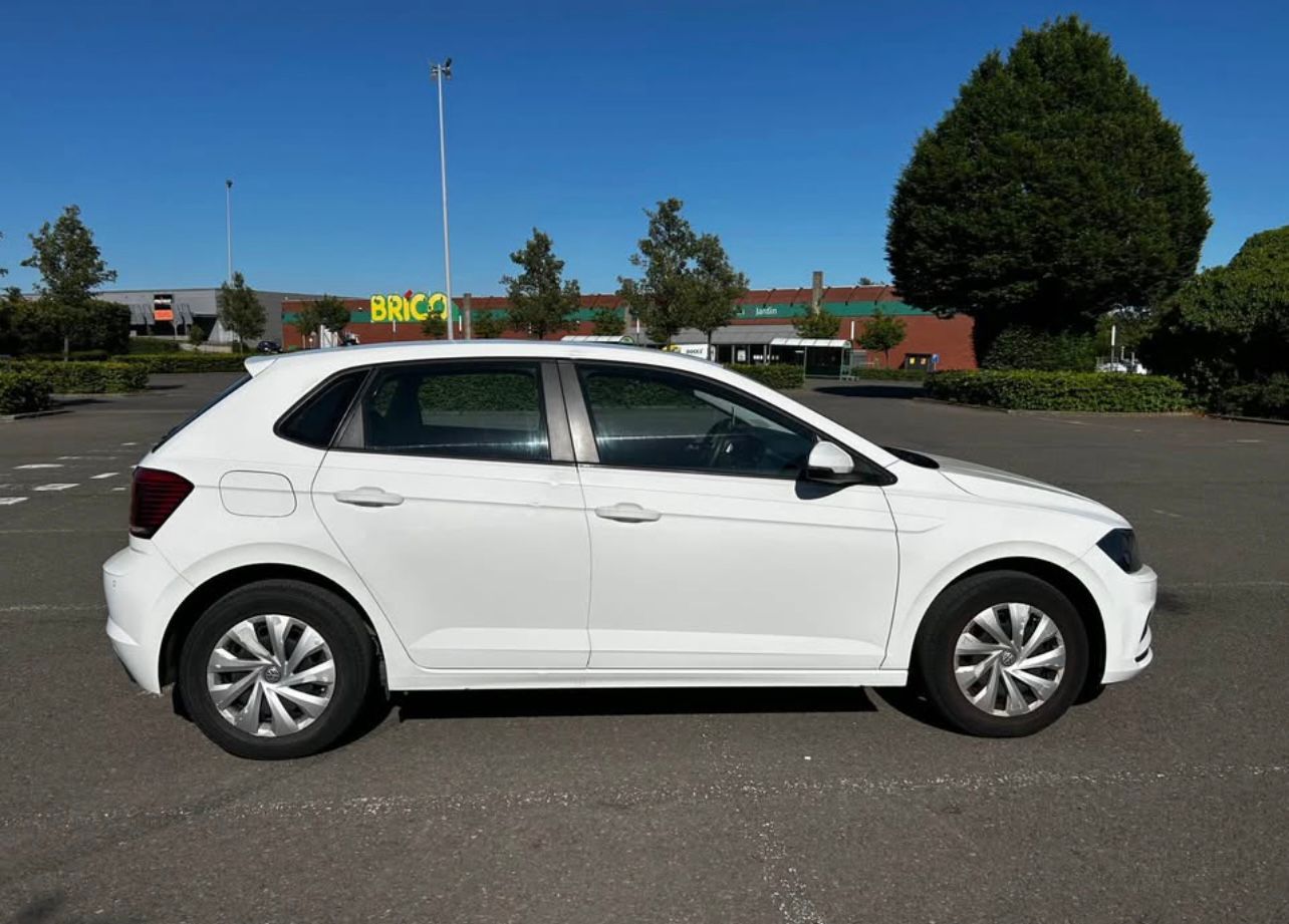 Volkswagen Polo VI 1.0 65 TRENDLINE
