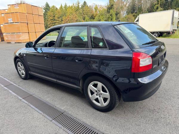Audi A3 1.8 T 150 AMBITION 5P