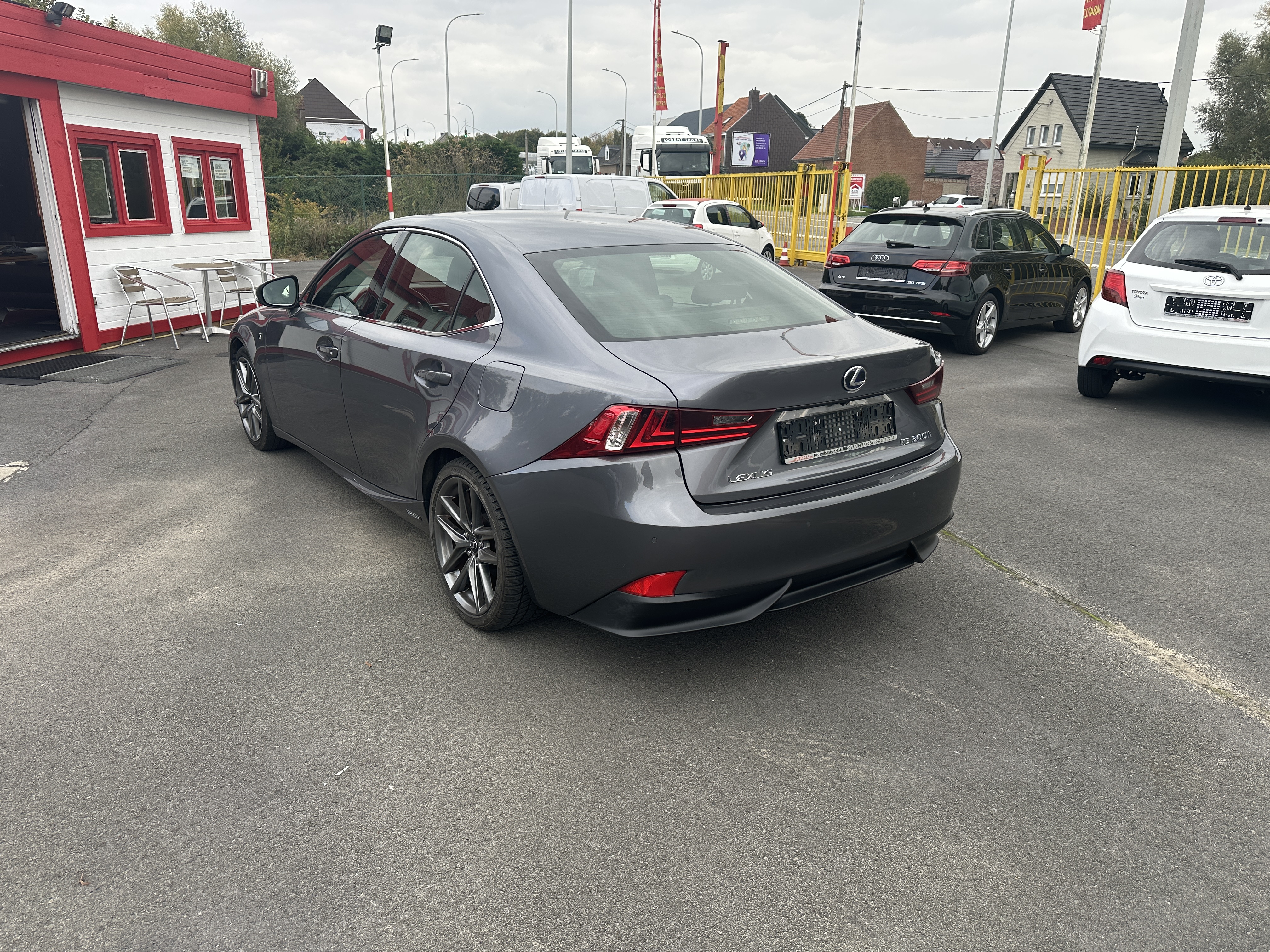 Lexus Is Lexus is300H F Sport Hybrid-Essence 133kw-181cv