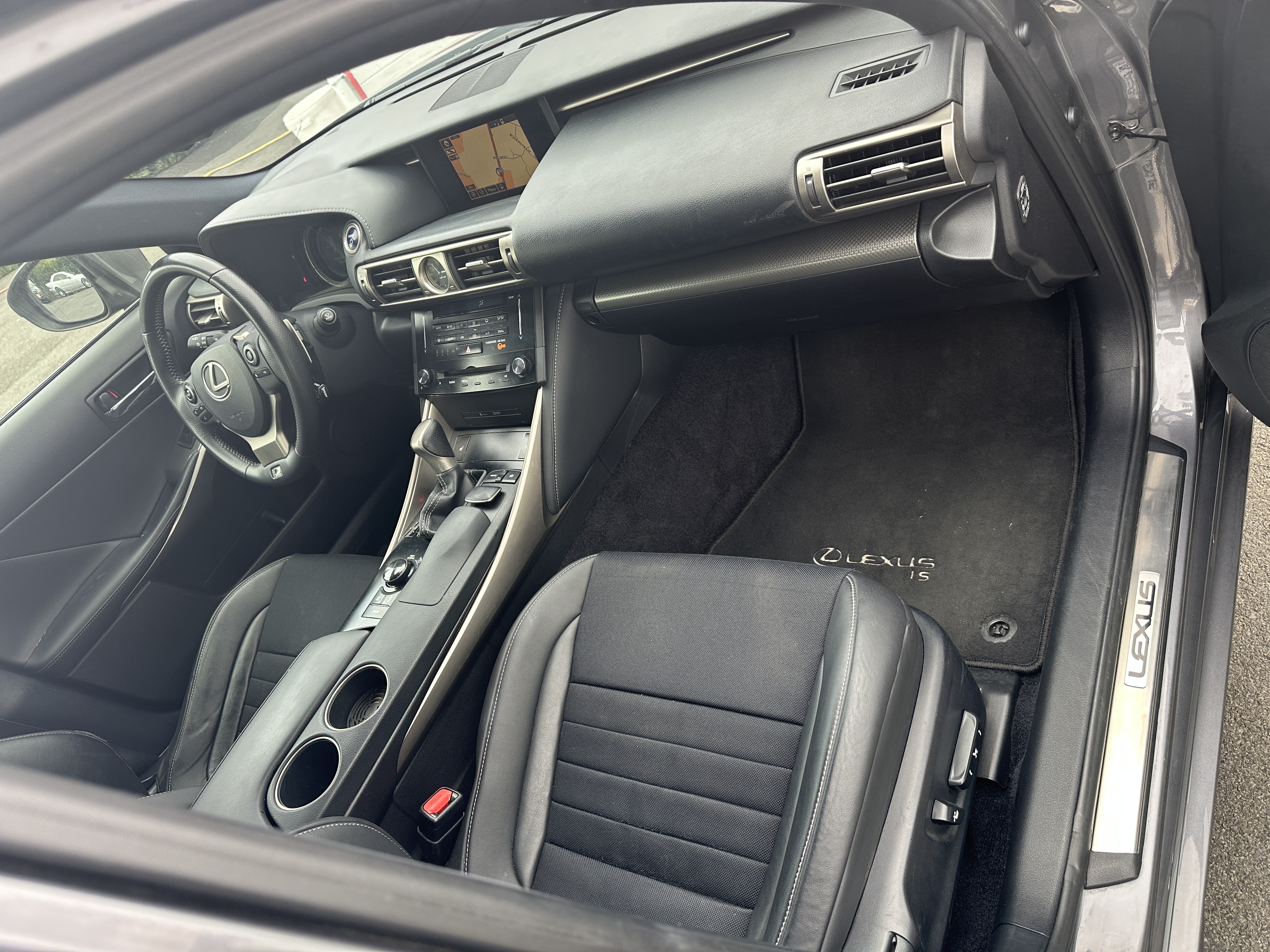 Lexus Is Lexus is300H F Sport Hybrid-Essence 133kw-181cv