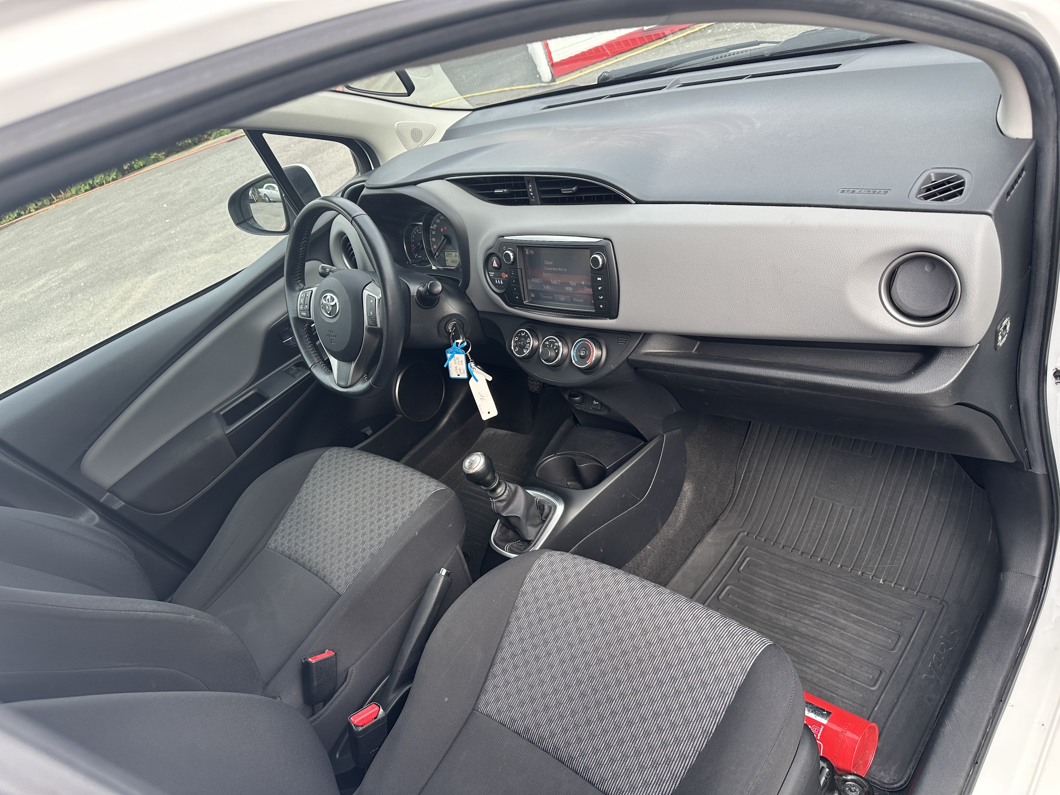 Toyota Yaris III 100 VVT-I STYLE 5P