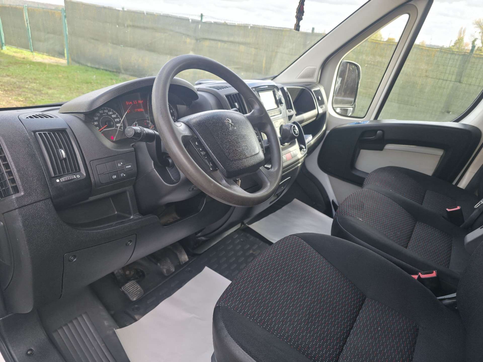 Peugeot Boxer 3.0 D DOUBLE CAB/PLATEAU/BLUETOOTH/ATT REM/TVAC