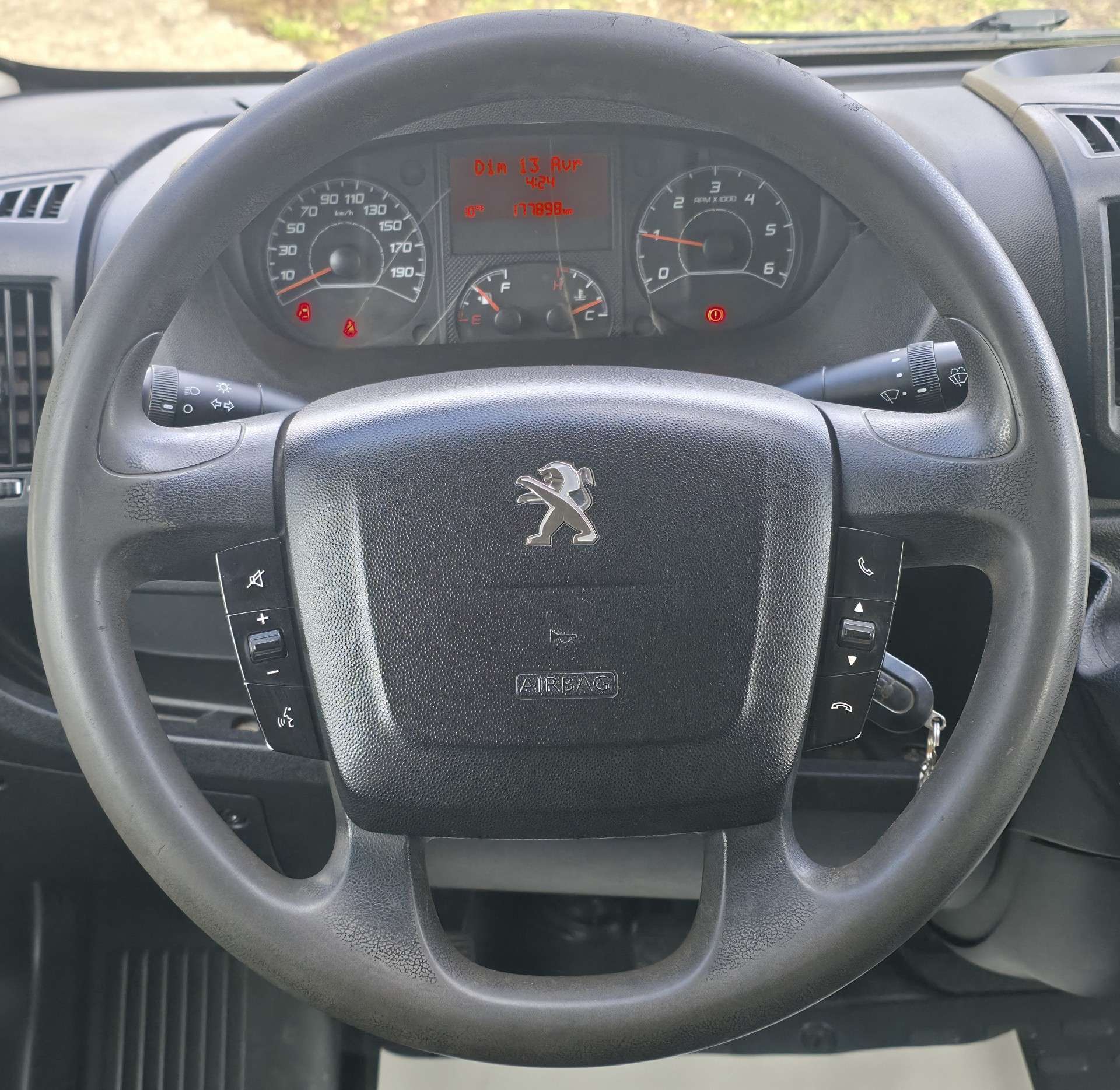Peugeot Boxer 3.0 D DOUBLE CAB/PLATEAU/BLUETOOTH/ATT REM/TVAC