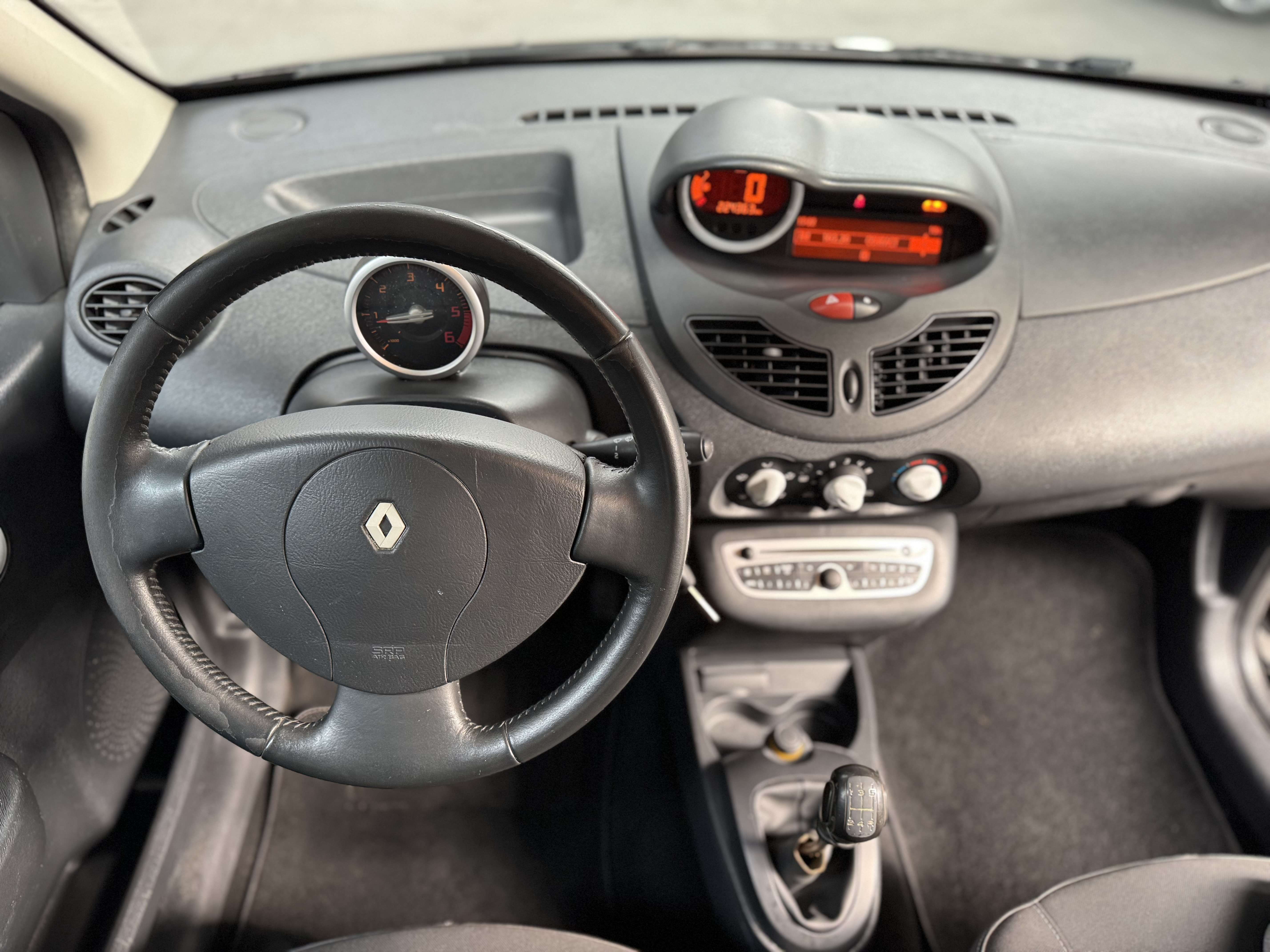 Renault Twingo 1.5 dCi * RADIO * VOLANT MULTI * 225.000KM