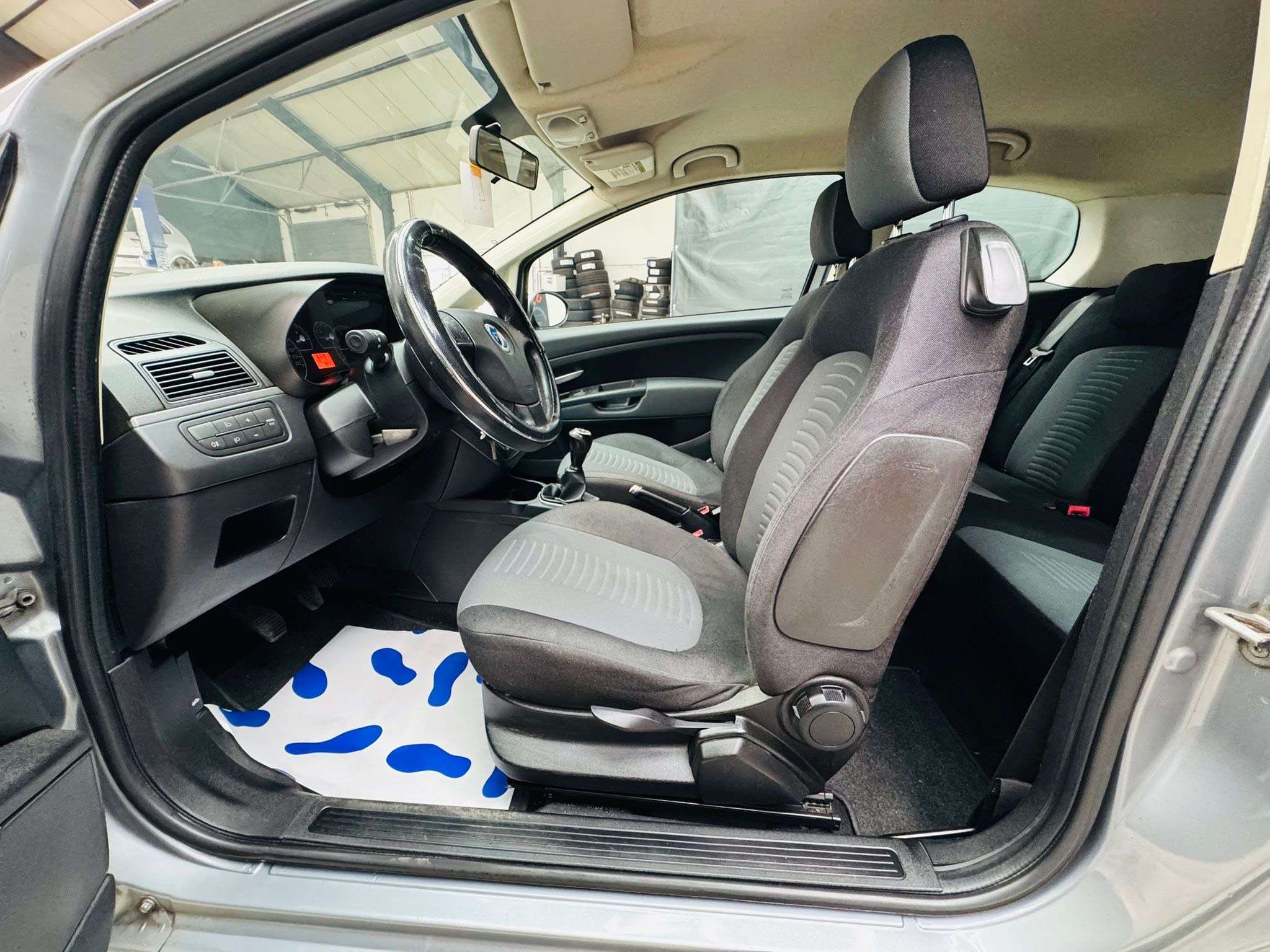 Fiat Punto 1.3JTD ** GARANTIE 12 MOIS **
