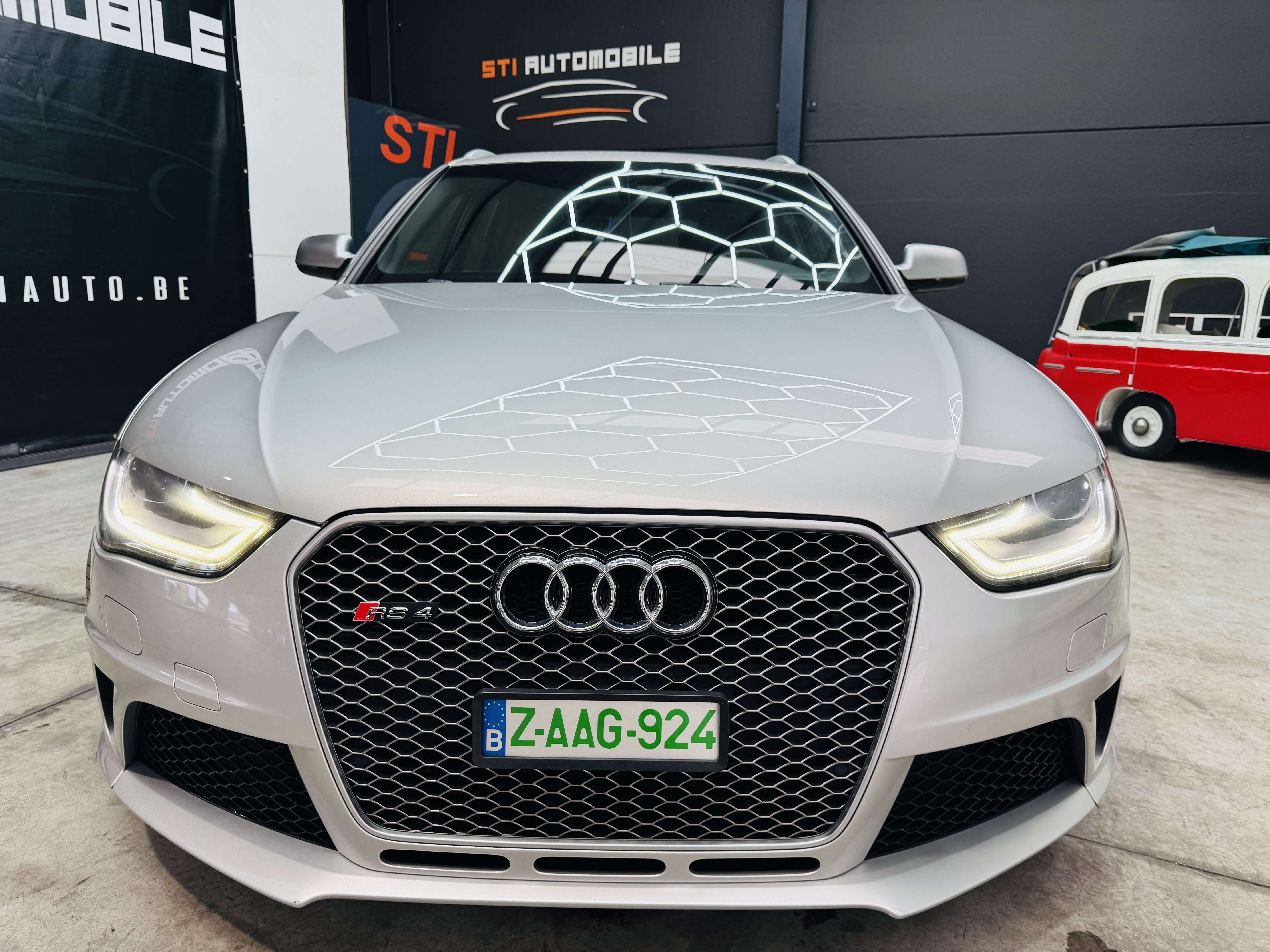 Audi RS4 V8 FSI Quattro S tronic