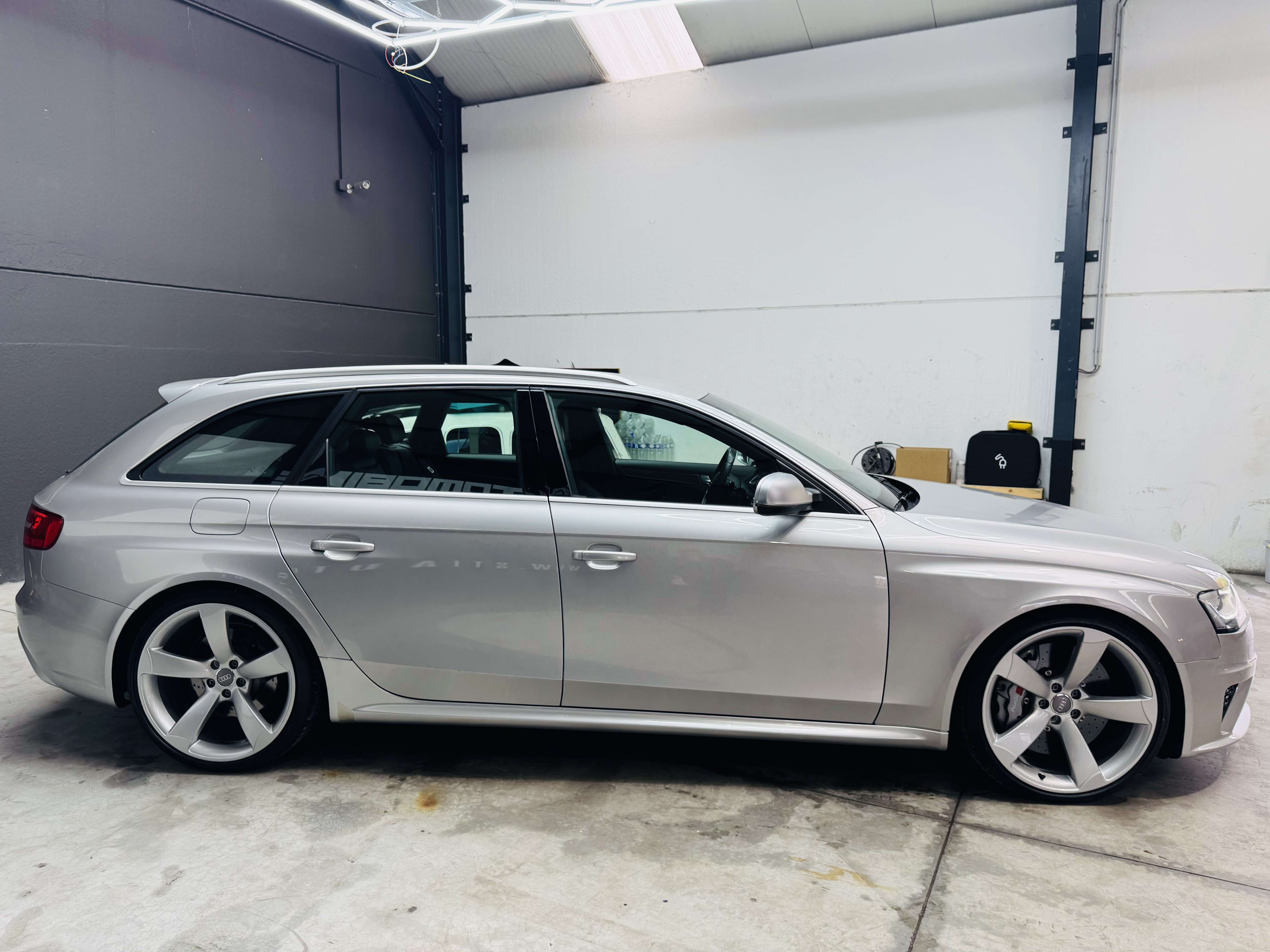 Audi RS4 V8 FSI Quattro S tronic