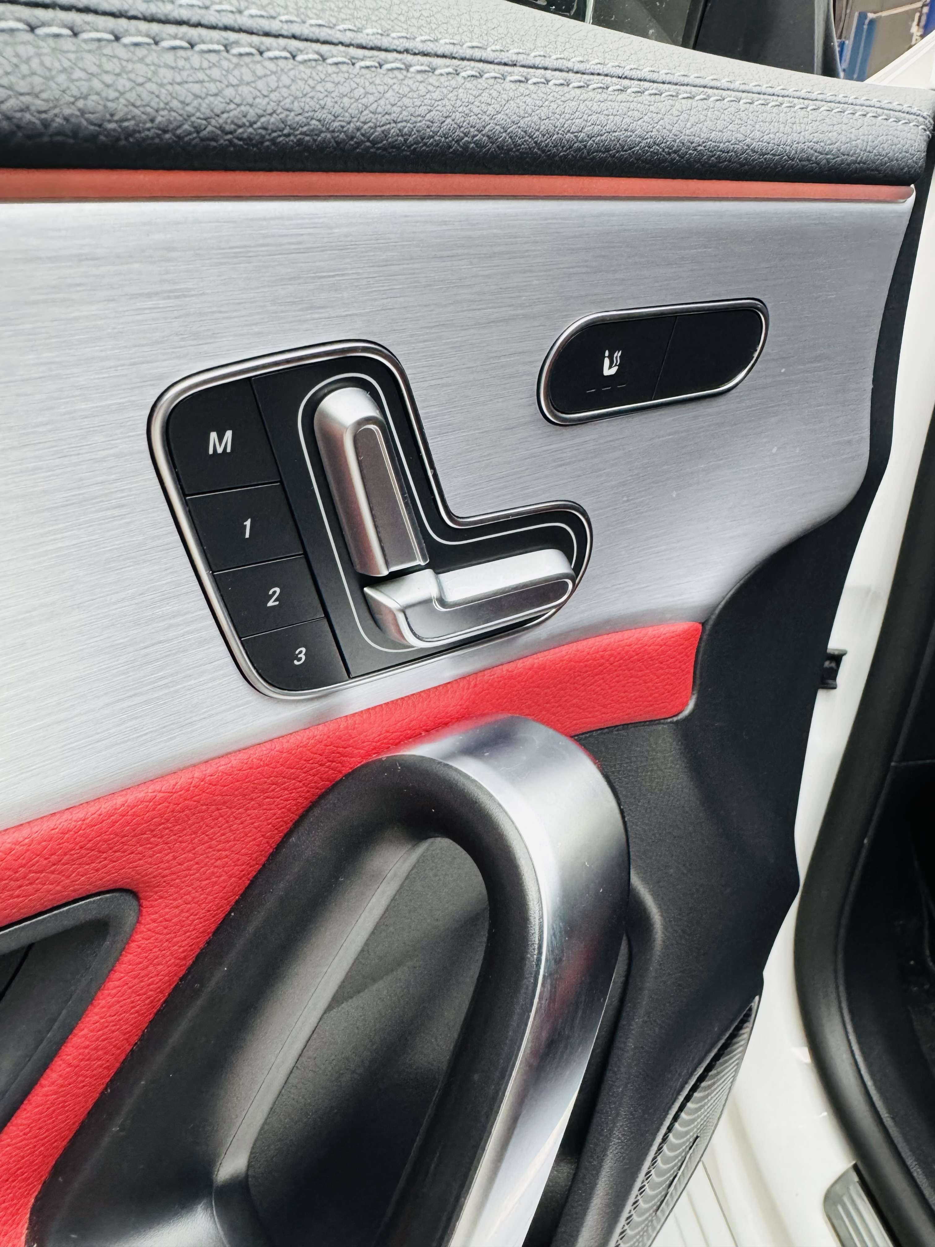 Mercedes-Benz CLA 35 AMG CLA 35 4-Matic