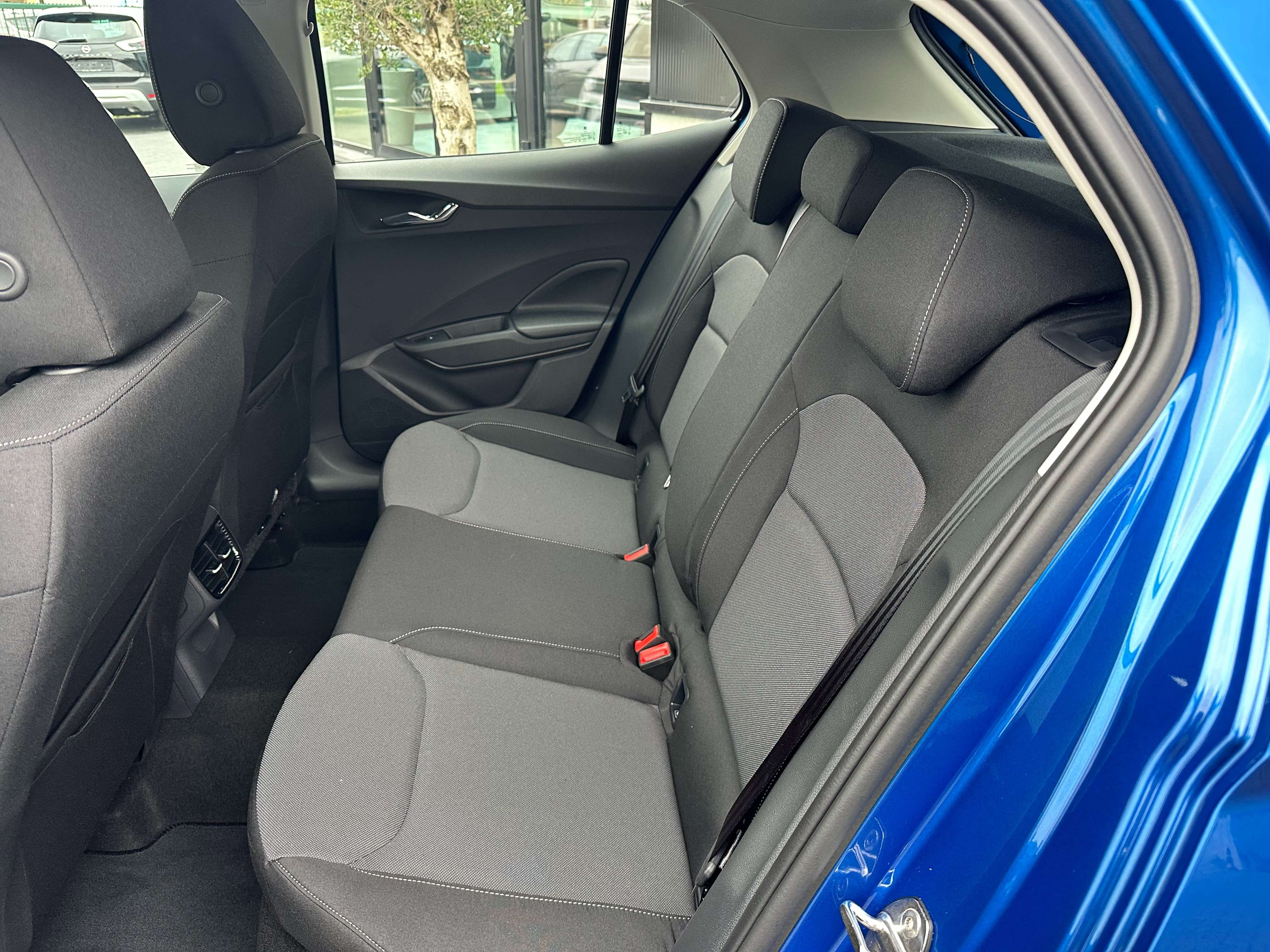 Skoda Fabia 1.0i  DSG  130years Camera GPS Verw zetels NIEUW