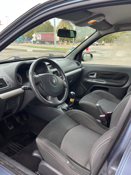 Renault Clio II (2) 1.5 DCI 80 CONFORT PACK CLIM DYNAMIQUE 5P