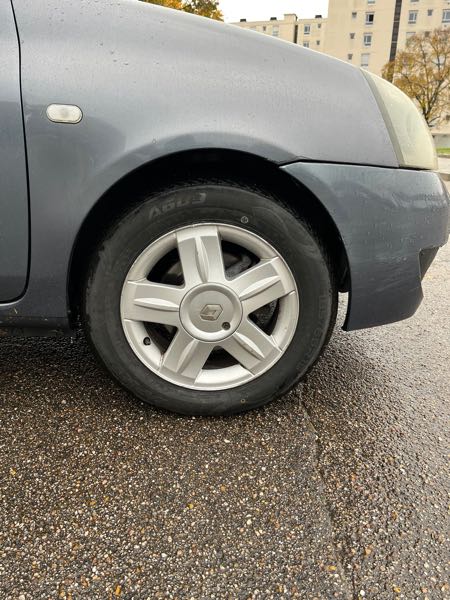 Renault Clio II (2) 1.5 DCI 80 CONFORT PACK CLIM DYNAMIQUE 5P