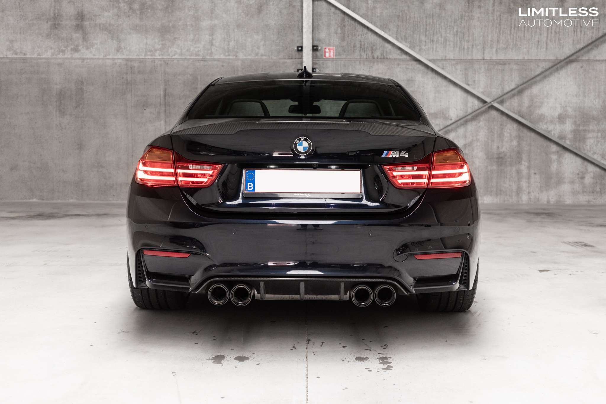 BMW M4 Coupé DKG | M Performance / Carbon / FULL