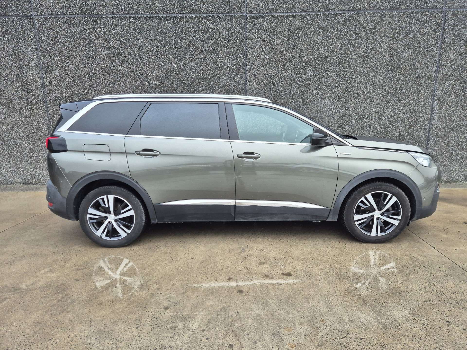 Peugeot 5008 1.5 BlueHDi GT Line// 7 PL /CARPLAY/GARANTIE 12M
