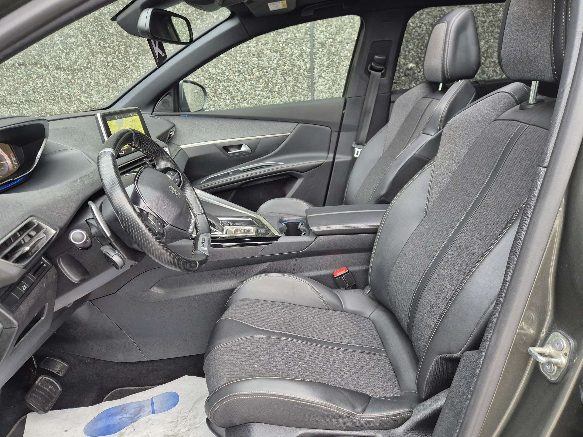 Peugeot 5008 1.5 BlueHDi GT Line// 7 PL /CARPLAY/GARANTIE 12M