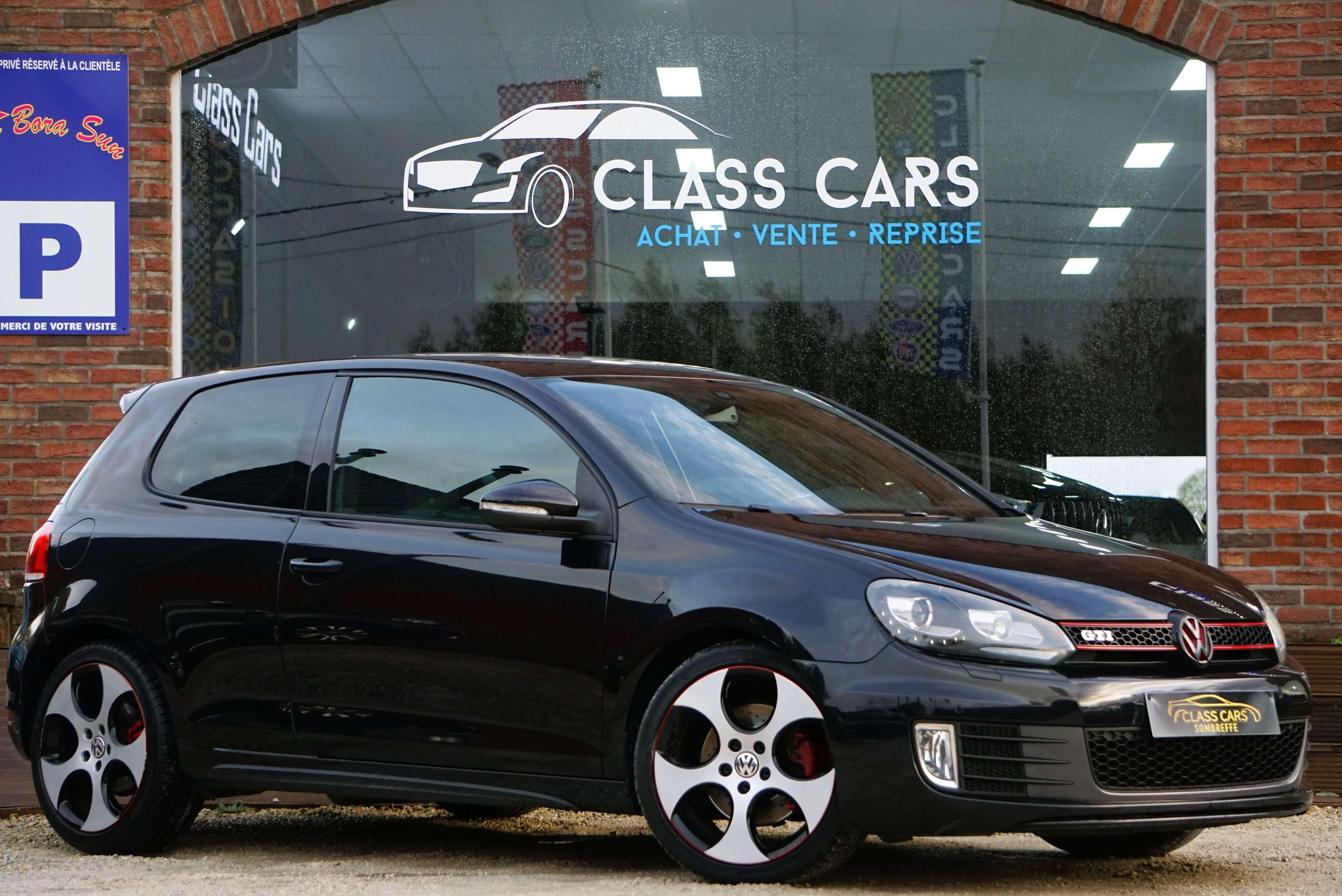 Volkswagen Golf GTI 2.0 TSI AKRAPOVIC CARNET DISTRIBUTION FAITE